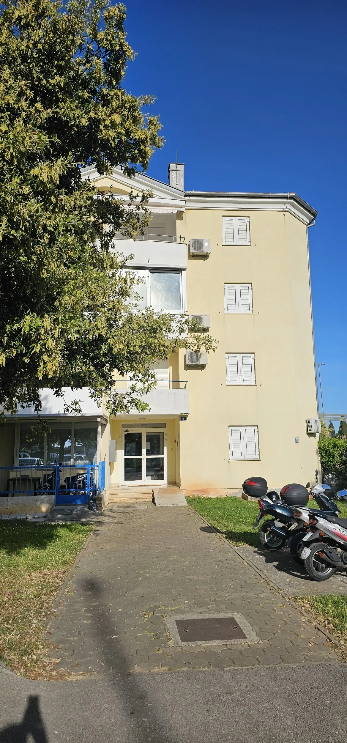 umag, nadomak centara , moela , blizina mora i plaže - slika 1