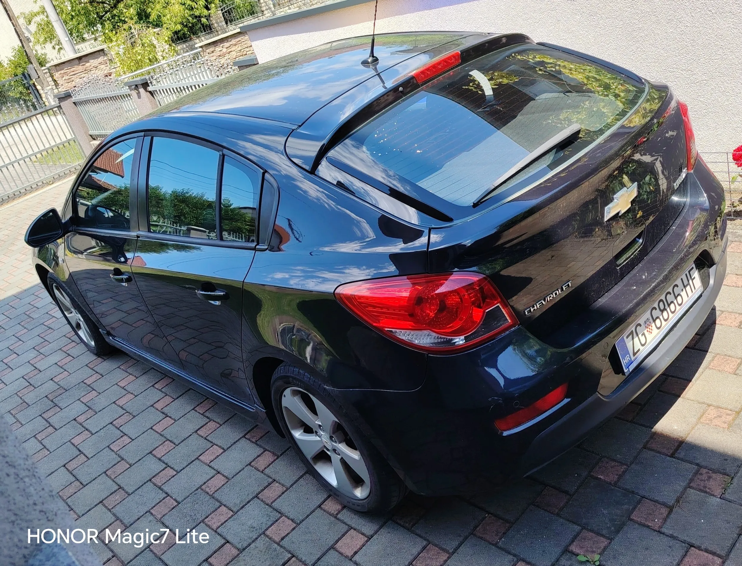 cruze 1.6 plin - slika 2