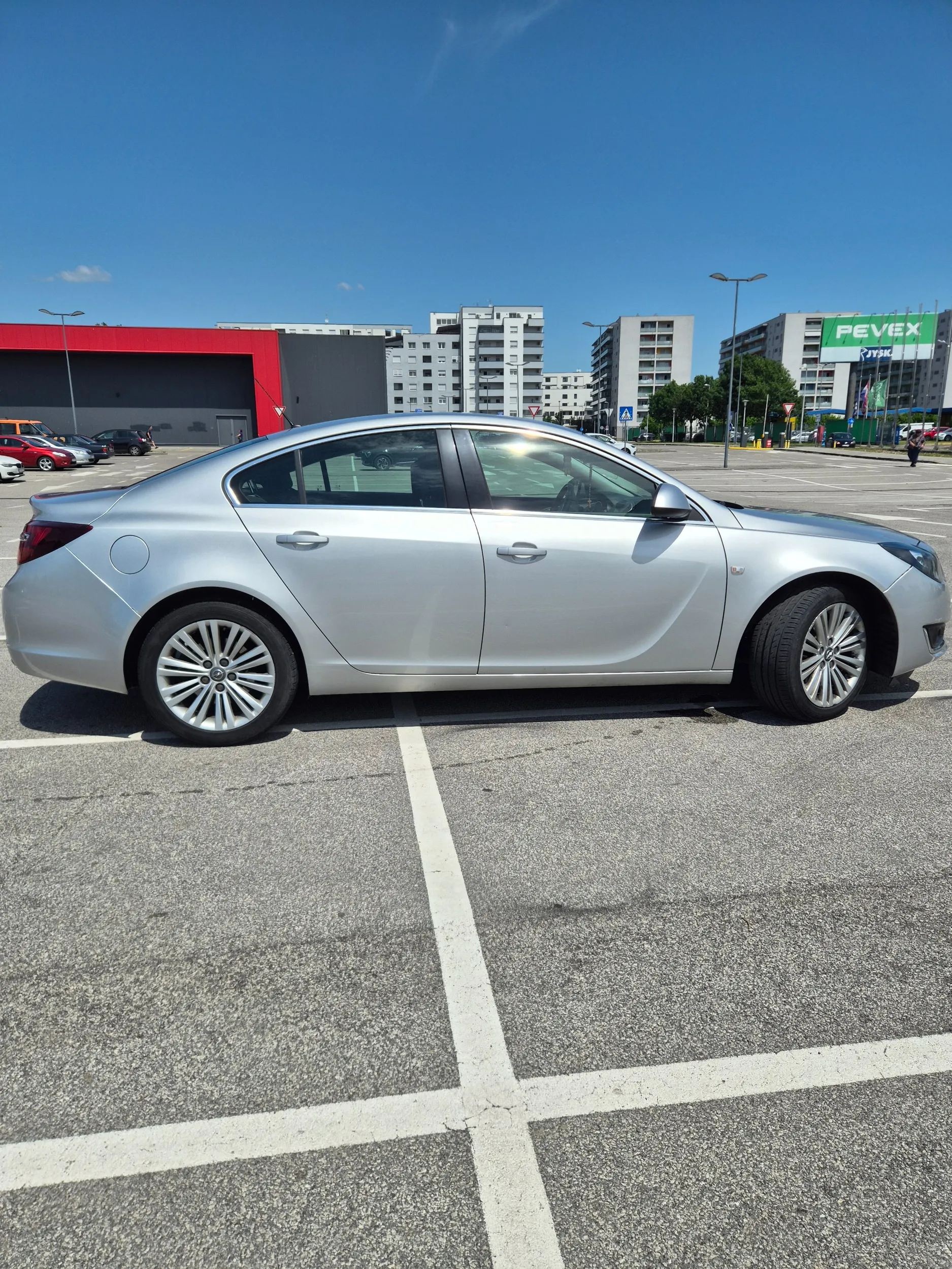 opel insignia 2.0cdti biturbo automatik - slika 12