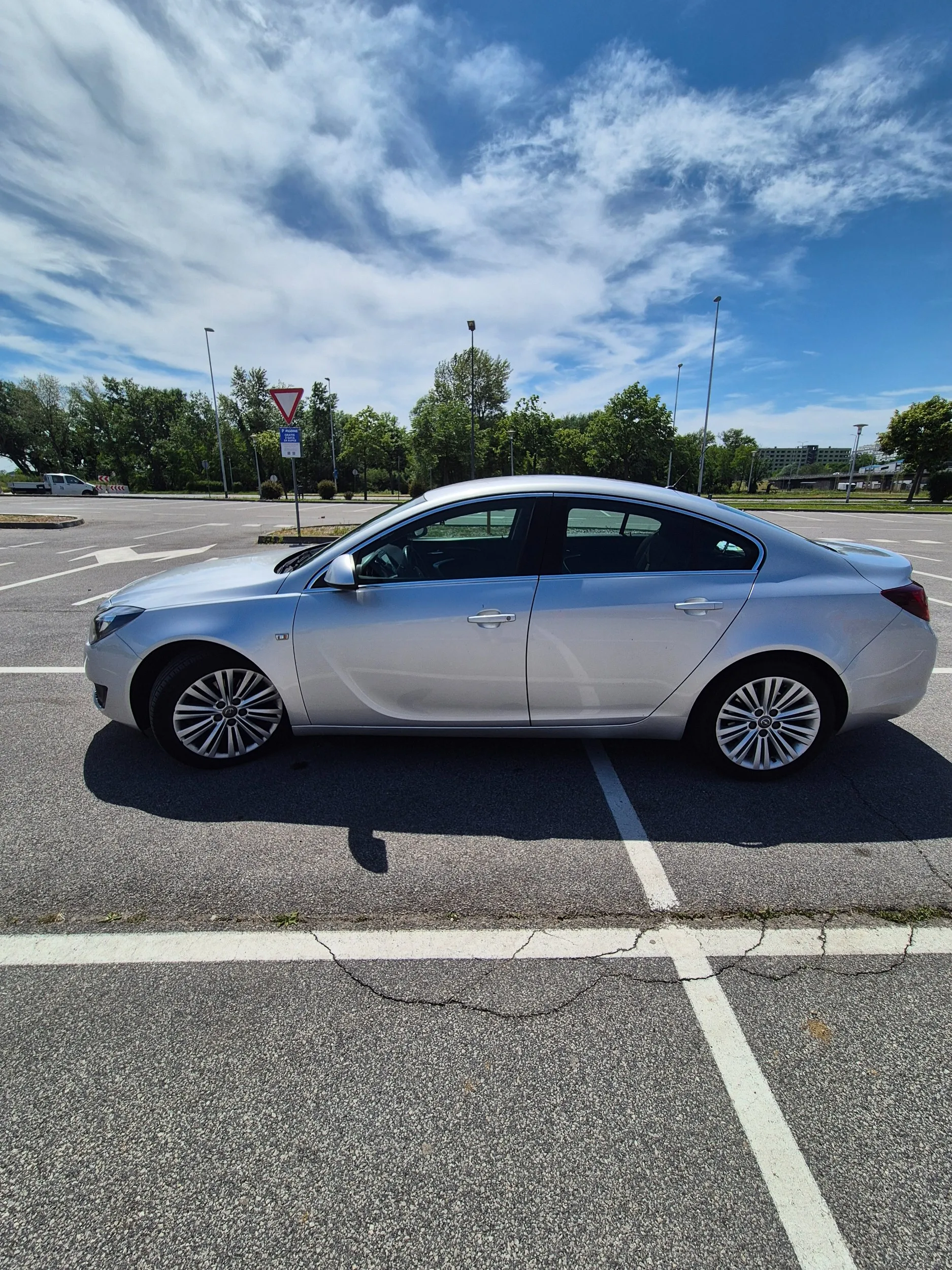 opel insignia 2.0cdti biturbo automatik - slika 14