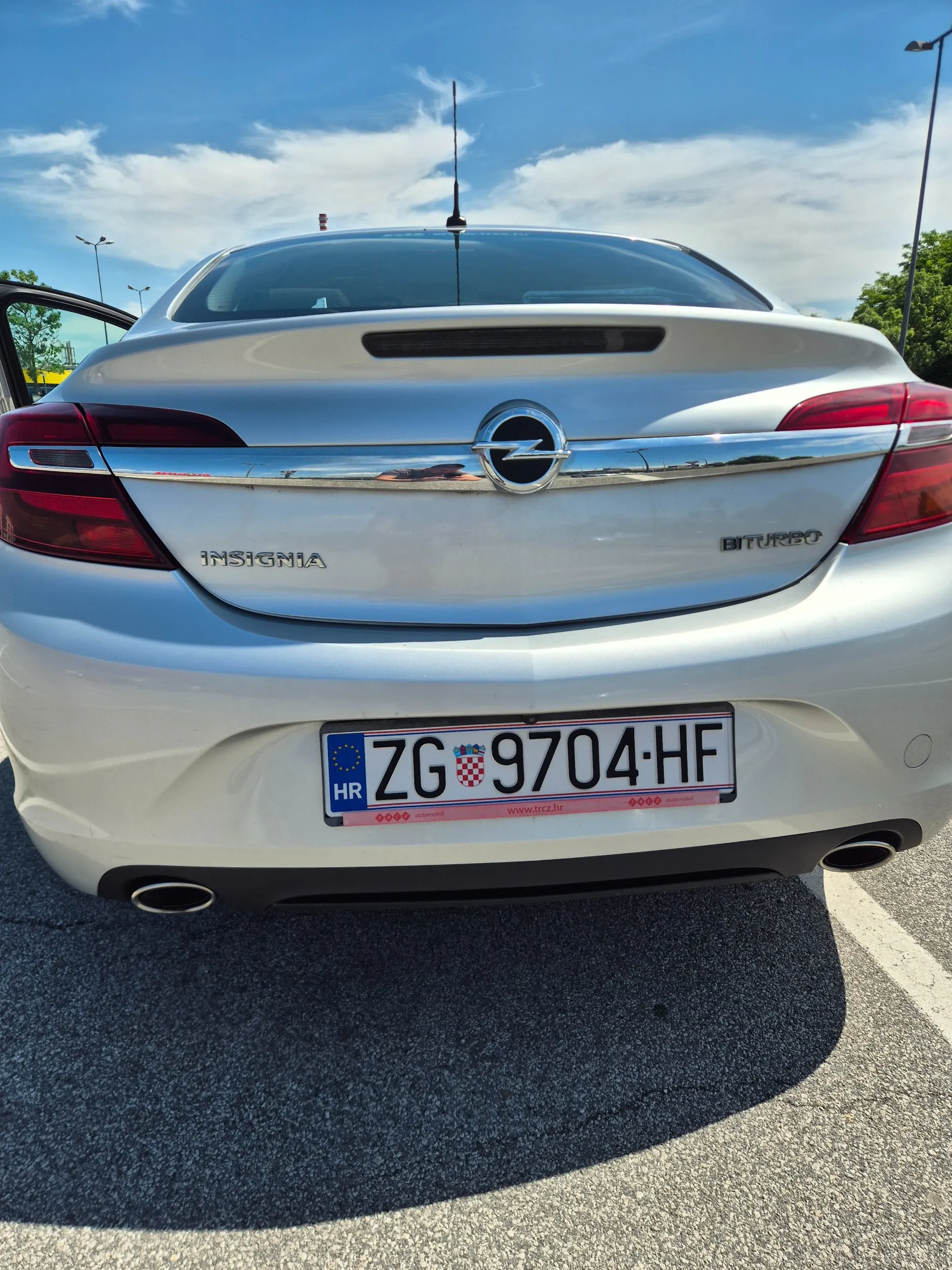 opel insignia 2.0cdti biturbo automatik - slika 15