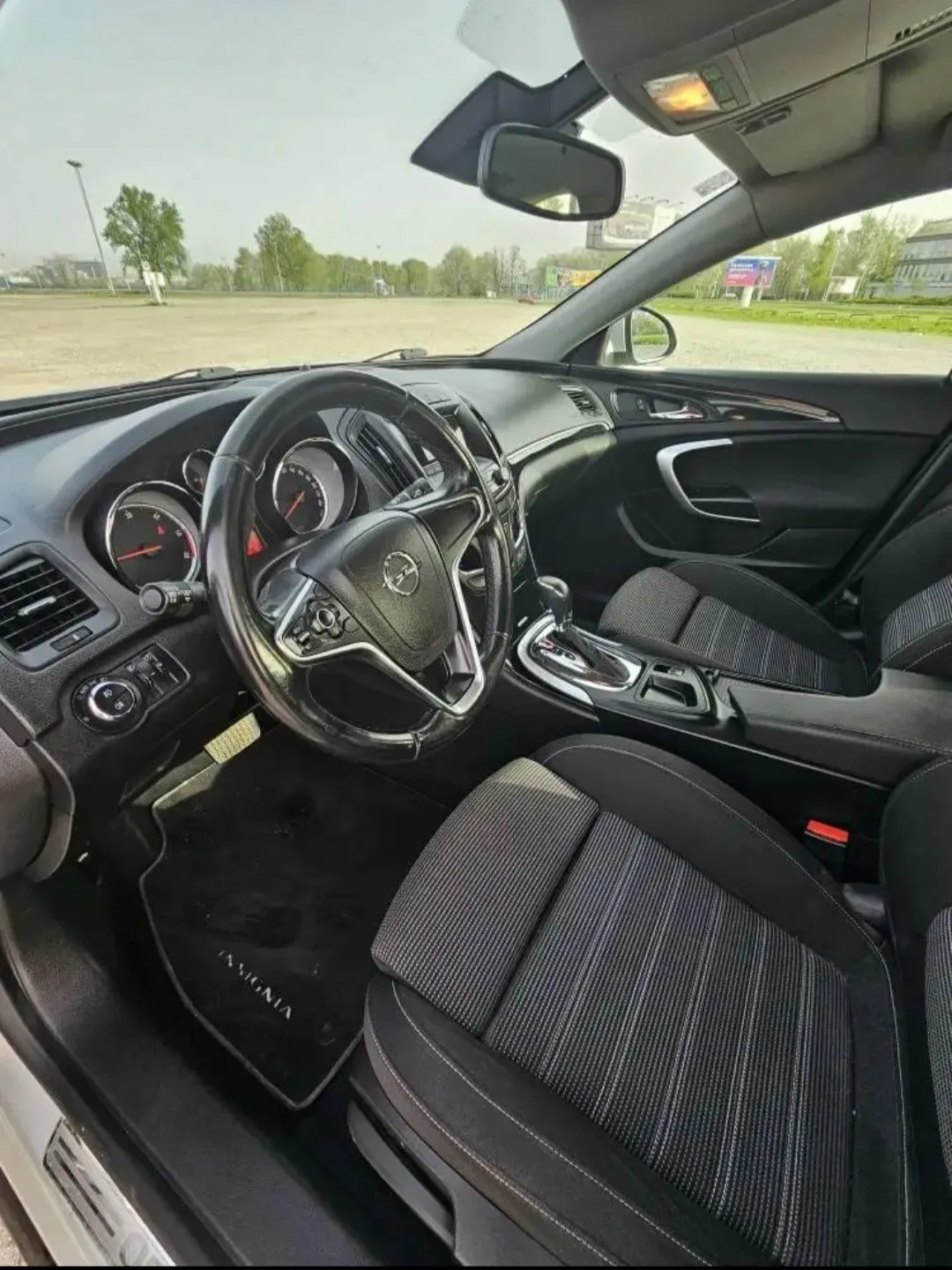 opel insignia 2.0cdti biturbo automatik - slika 10