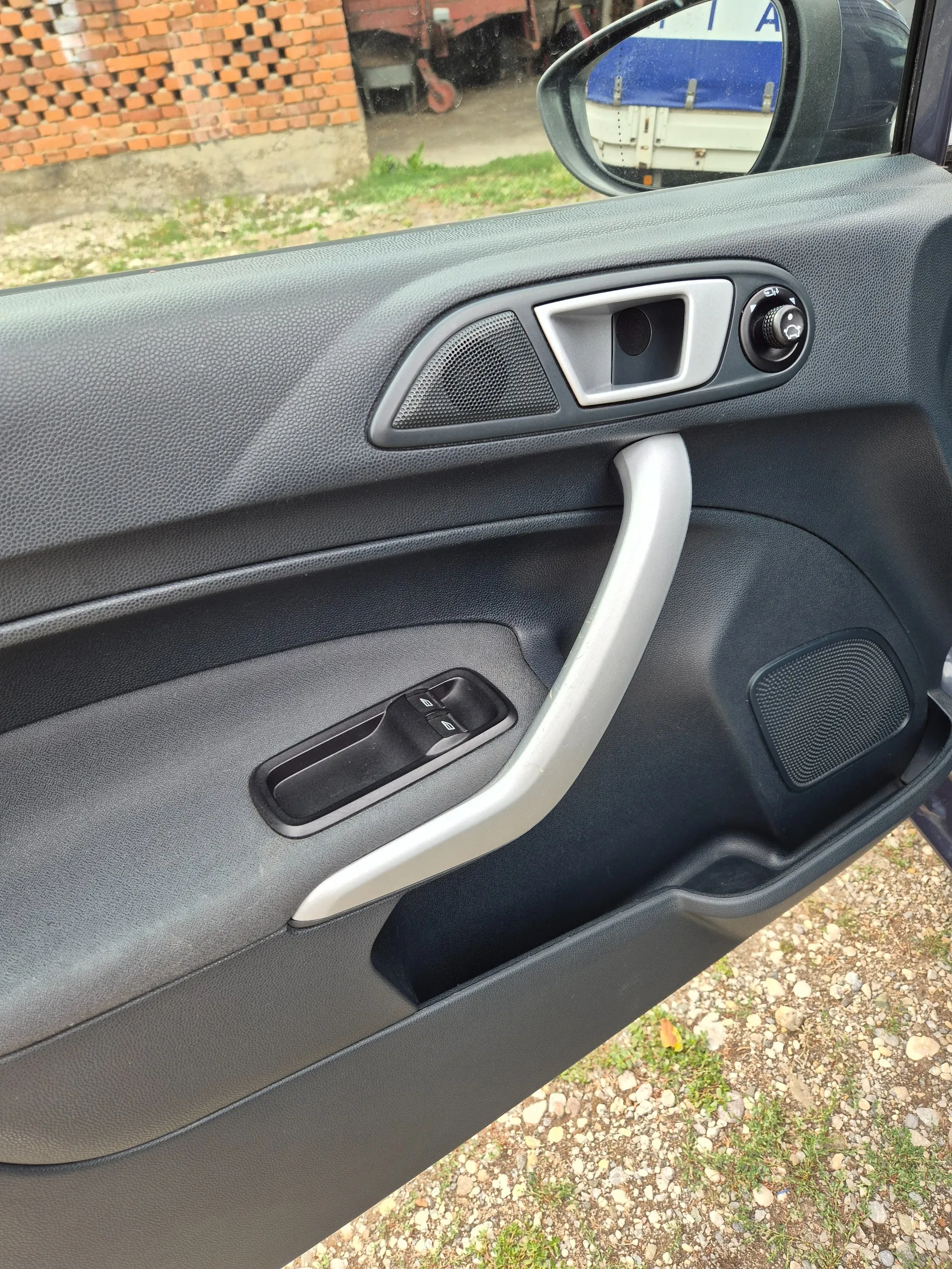 ford fiesta 1.4 tdci 2012. godište - slika 14