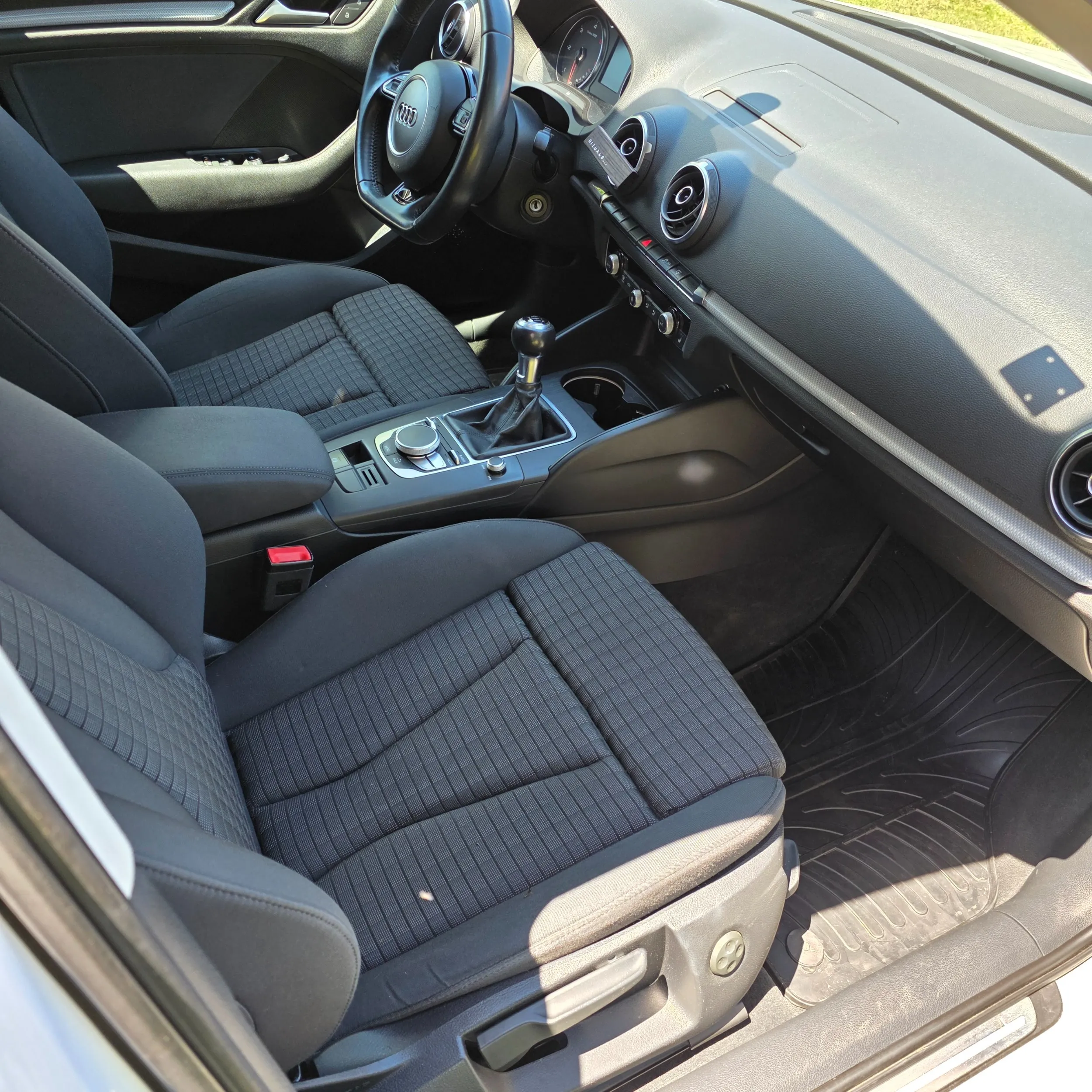 audi a3 2,0 tdi limuzina - slika 6