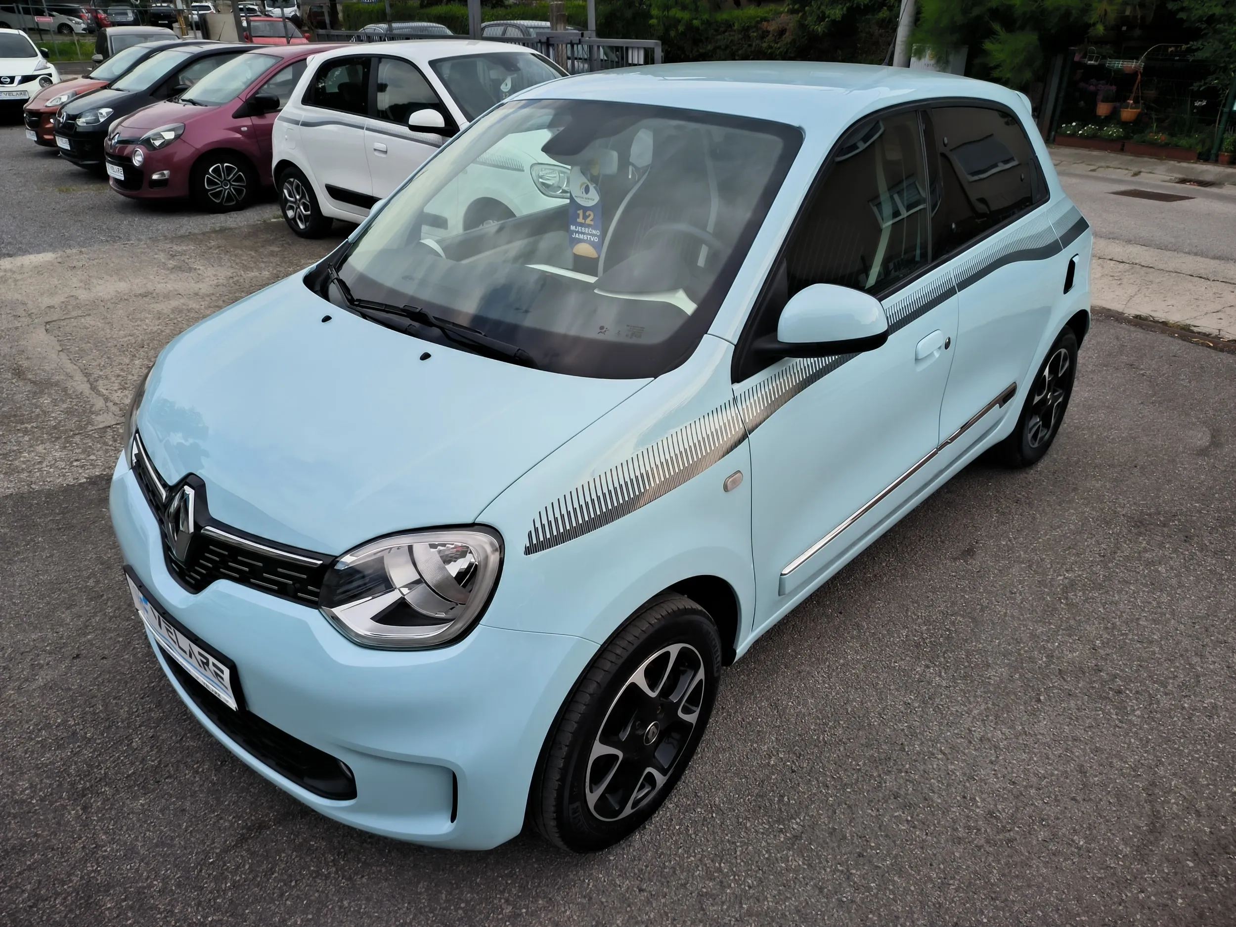renault twingo 1.0 intens, servisna, jamstvo, reg. 1 godinu - slika 5