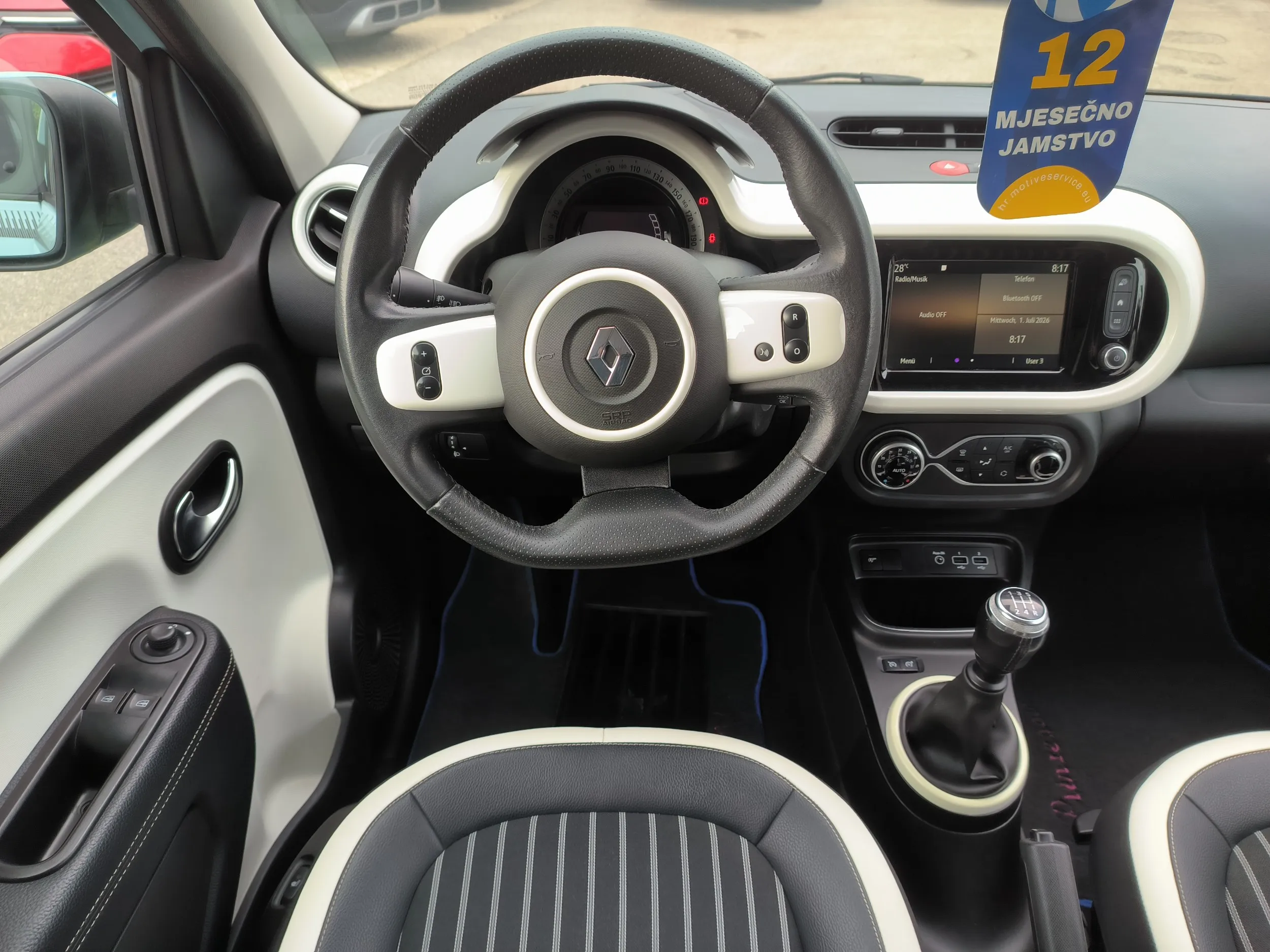renault twingo 1.0 intens, servisna, jamstvo, reg. 1 godinu - slika 12