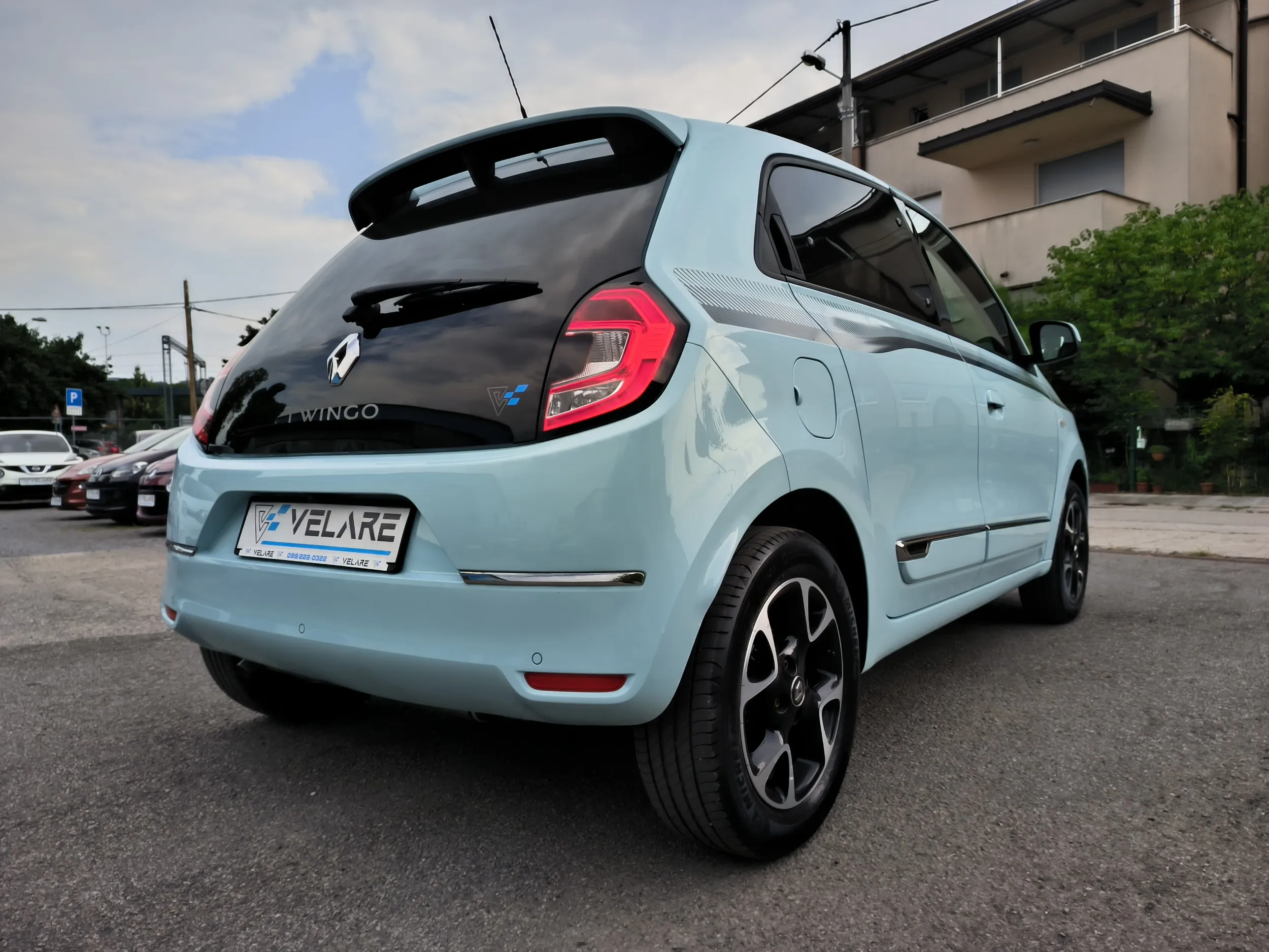 renault twingo 1.0 intens, servisna, jamstvo, reg. 1 godinu - slika 9