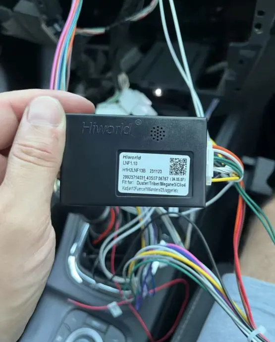 original android za renault megane 3 multimedija navigacija kamera gps - slika 4
