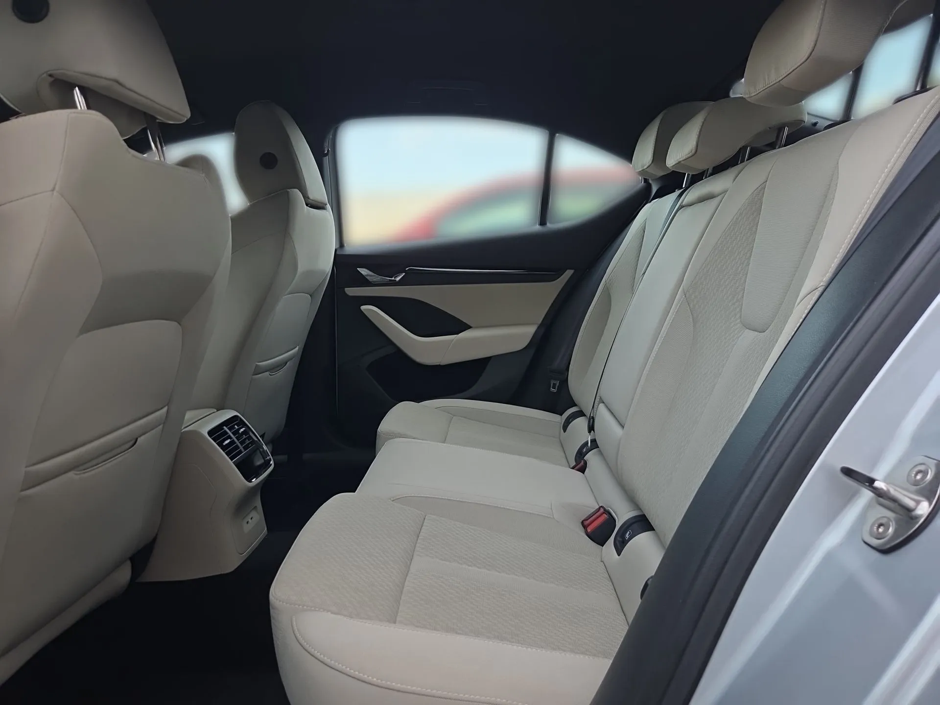 škoda octavia 2.0 tdi style - slika 11