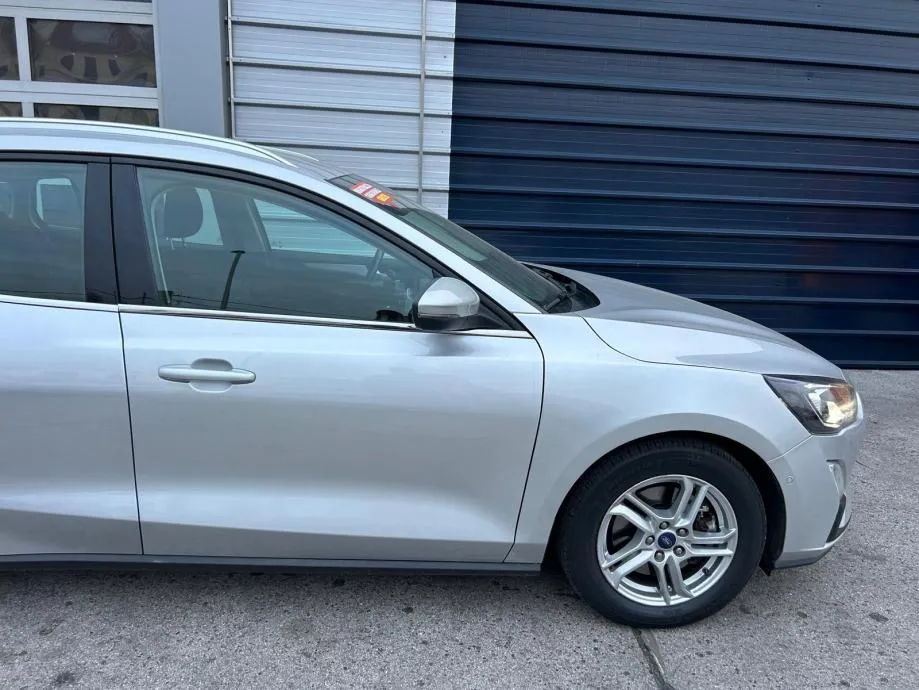 ford focus 1.5 tdci - 118000km - led - navi - garancija - reg 1 god !! - slika 4