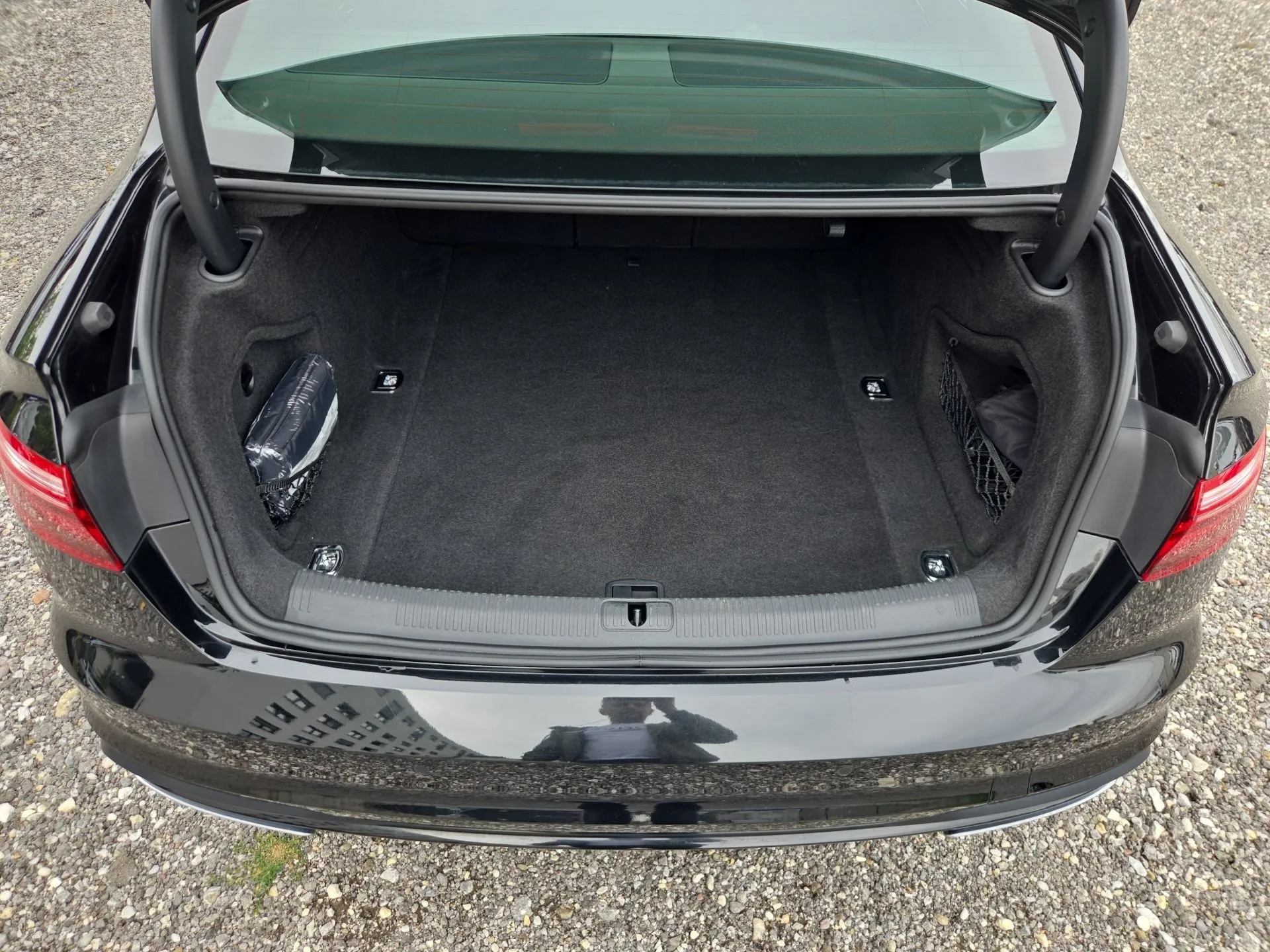 audi a4 2.0 40 tdi 150kw s tronic advanced - slika 20