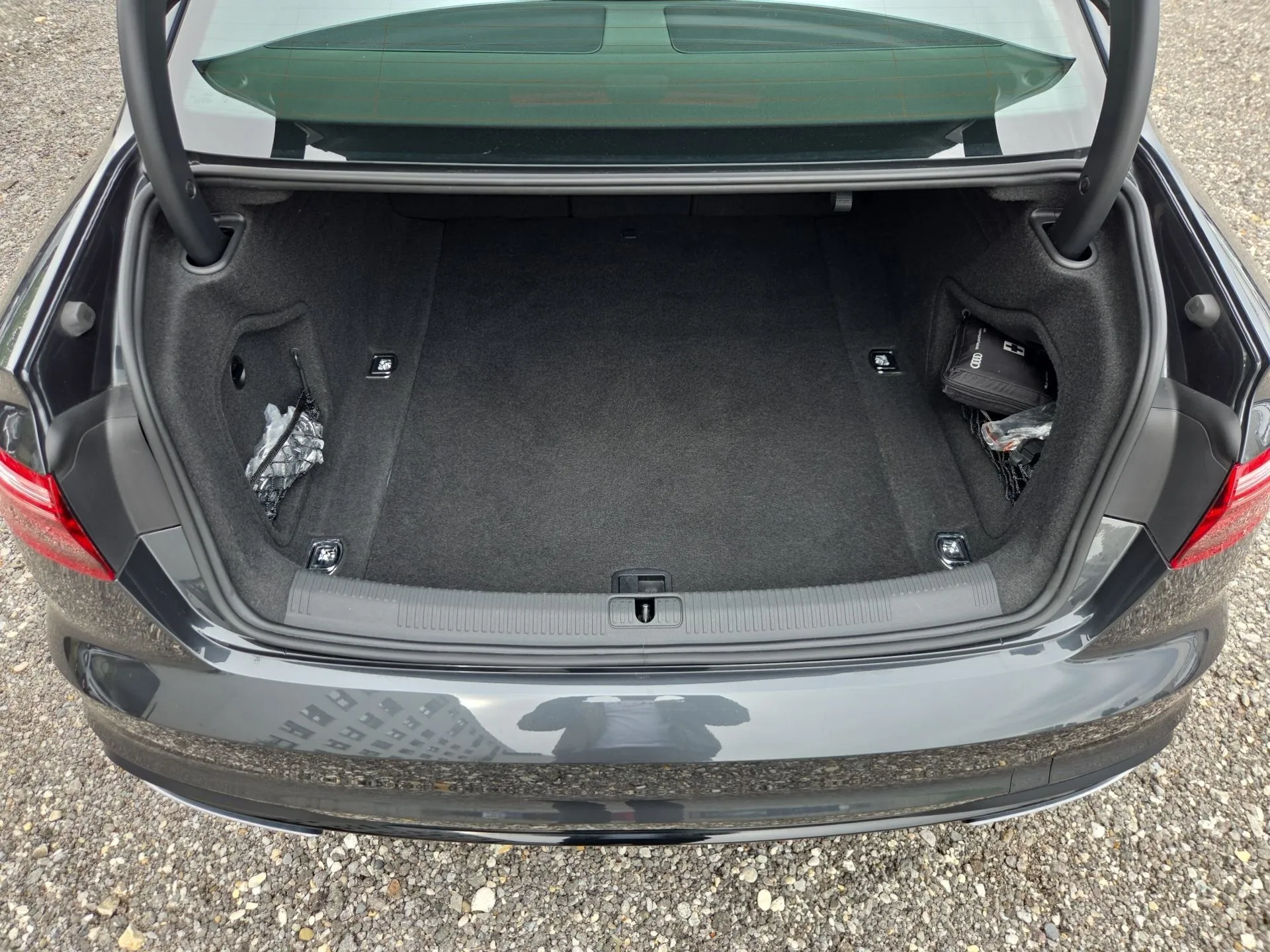 audi a4 2.0 40 tdi 150 kw s tronic advanced - slika 20