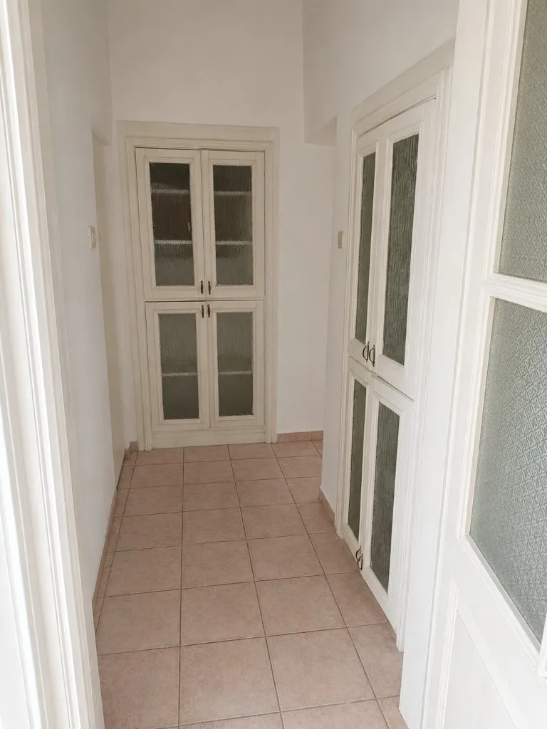 na prodaju je predivan dio autentične talijanske vile blizina arene. - slika 20