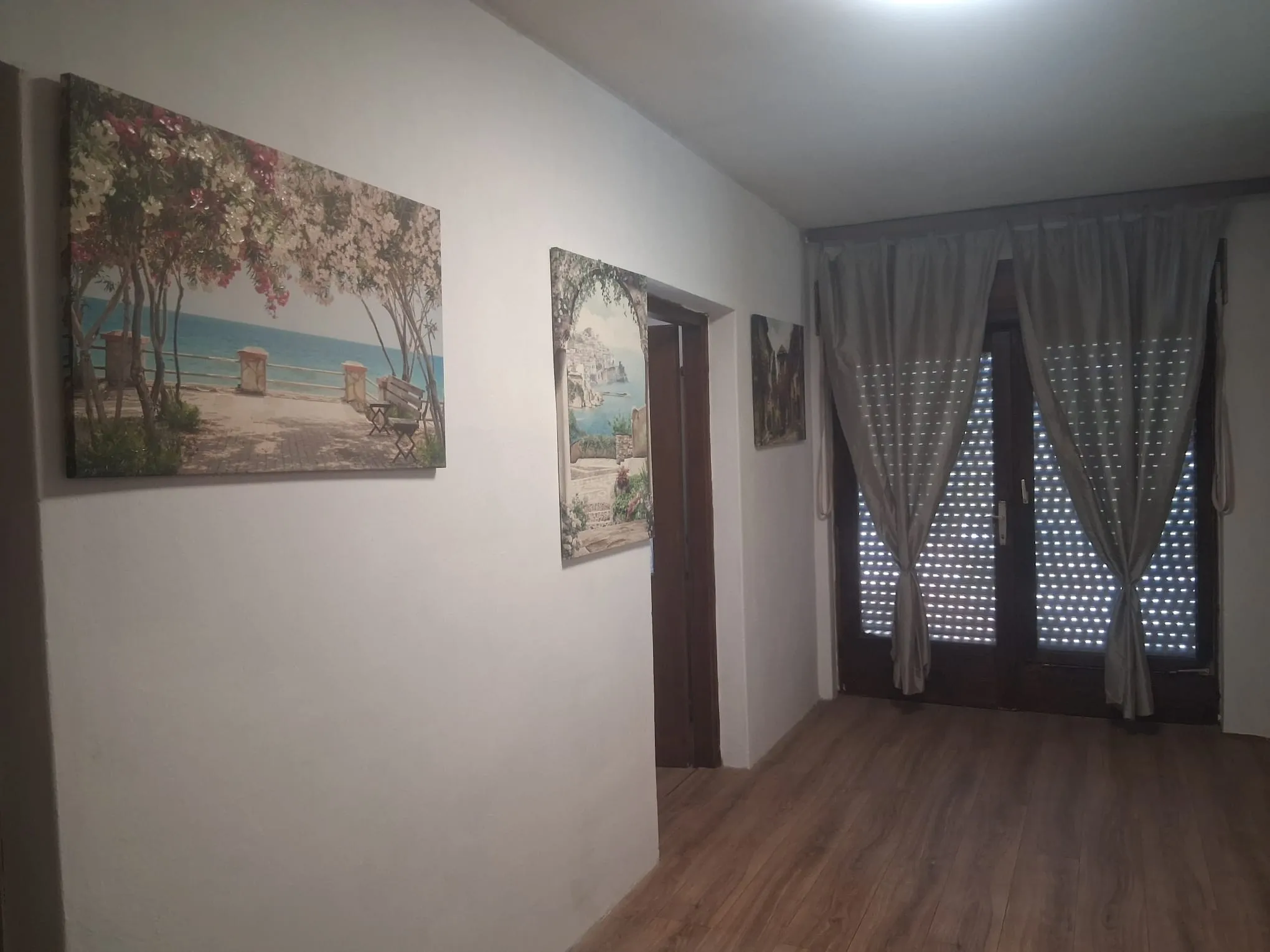 prodajem 2 kuće na parceli od 2300m2 - slika 2