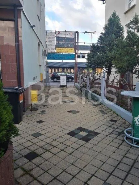avenija dubrava-dvorišni lokal, opremljen za frizerski salon, 30 m2 (iznajmljivanje) - slika 7