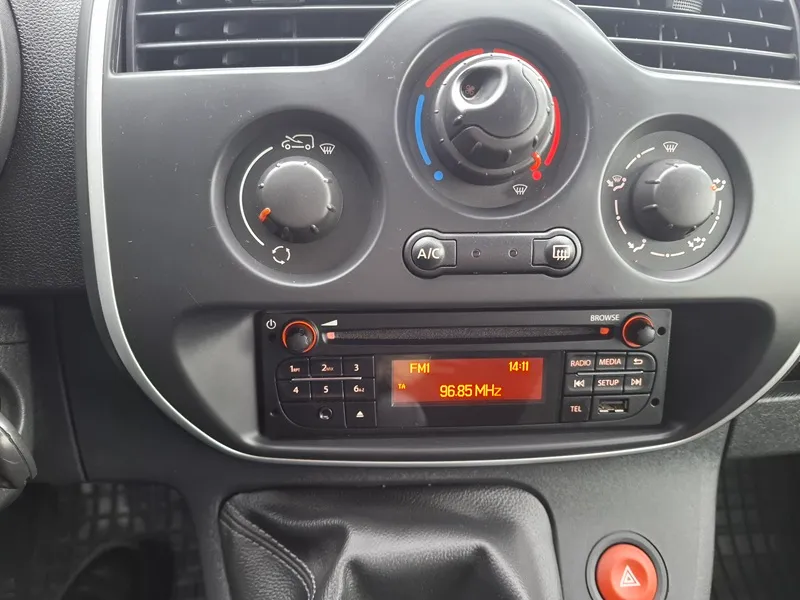 renault kangoo 1.5 dci*klima*tempomat*park.senzori* - slika 11