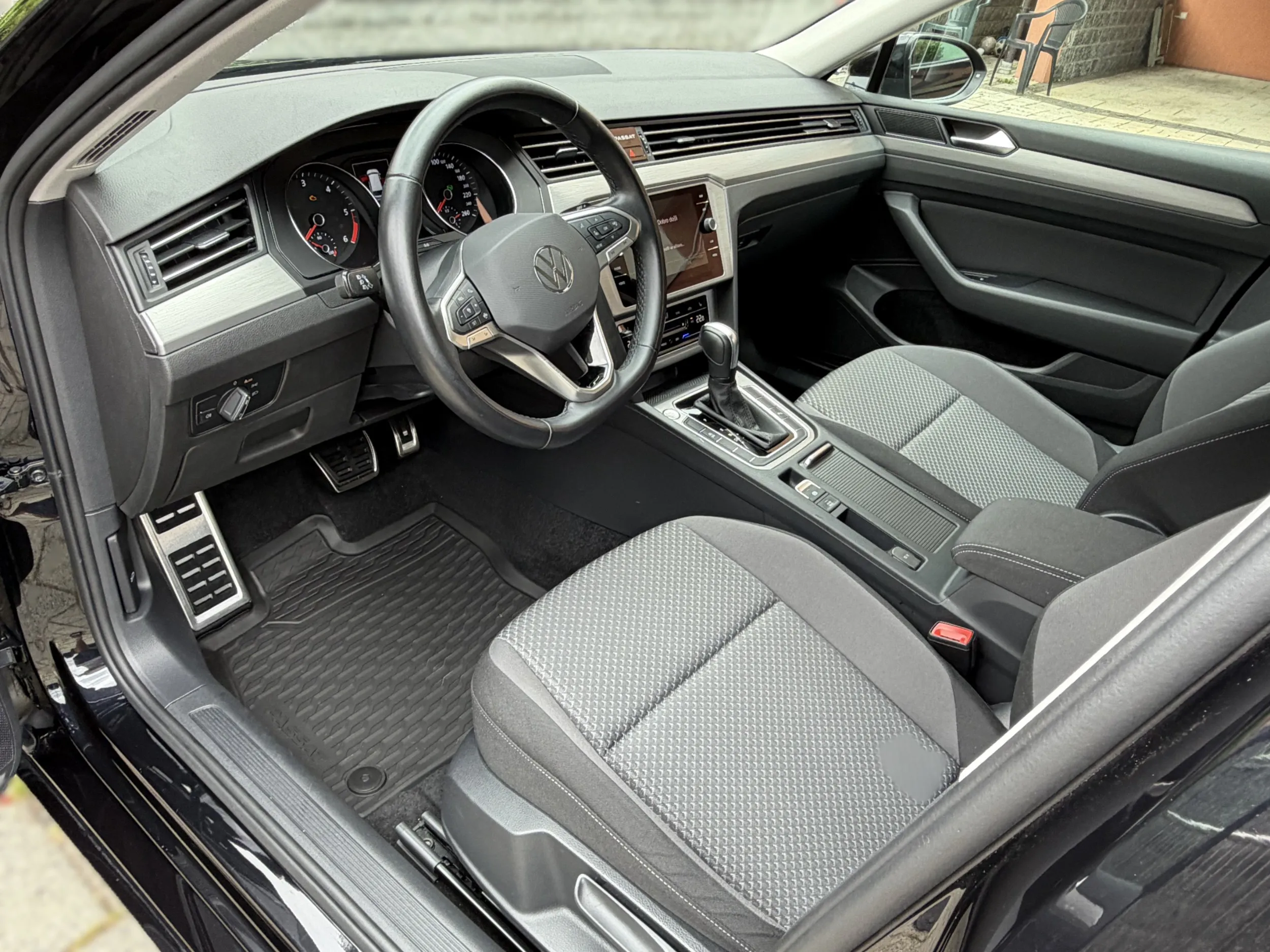 vw passat variant 2,0 tdi,dsg7,u pdv-u. - slika 20