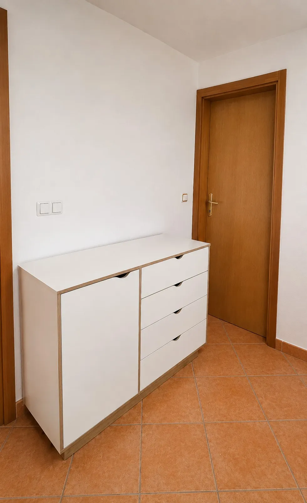prodaje se atraktivan noviji dvoetažni stan sa dvije garaže u rovinju - slika 11