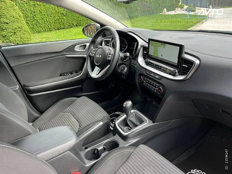kia xceed 1.6 crdi-1 vl.navi-kam-led-alu-odlicn - slika 12