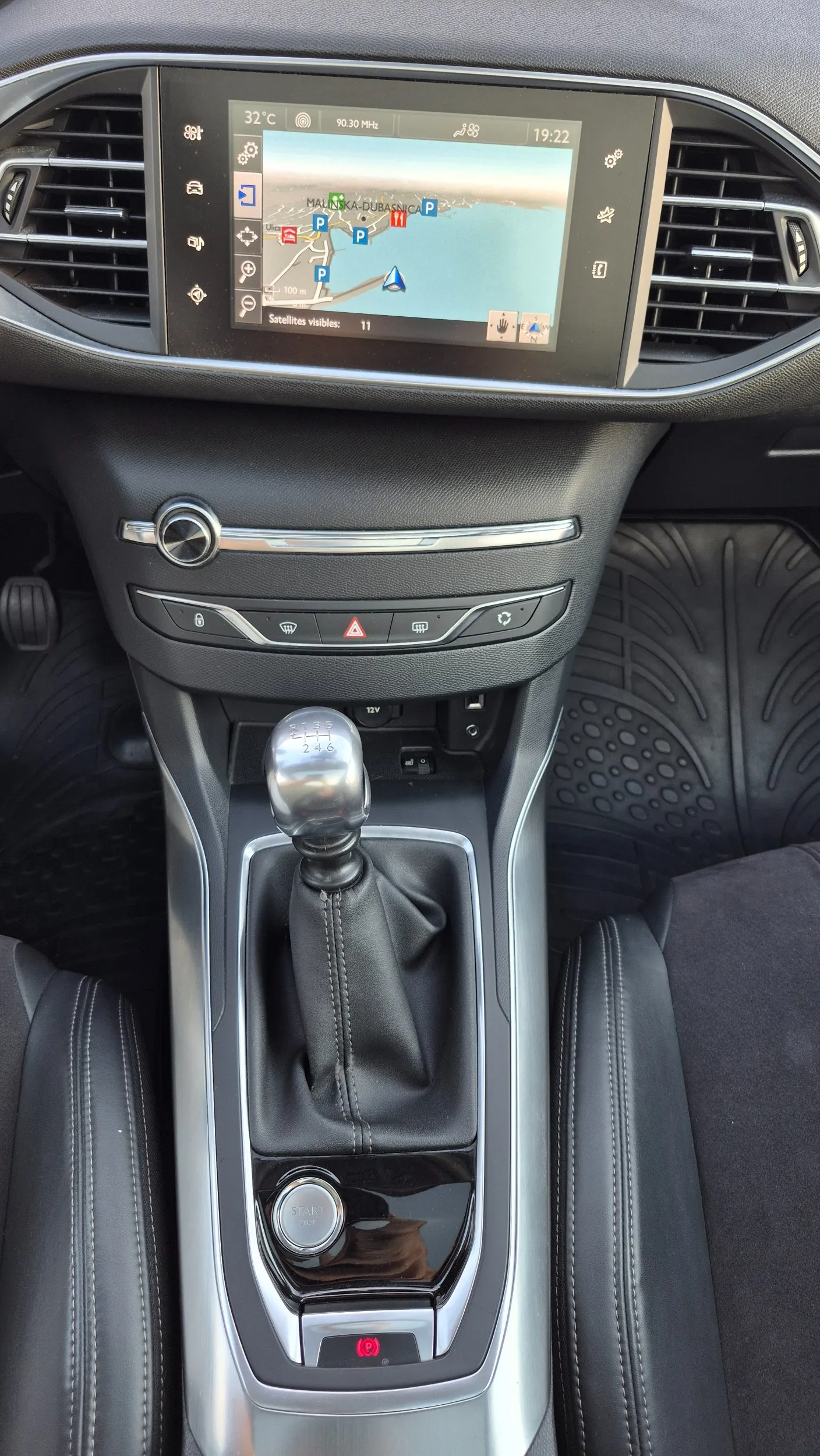 peugeot 308 1.6 thp allure 156 ks – 2013. – panorama – navigacija - slika 14