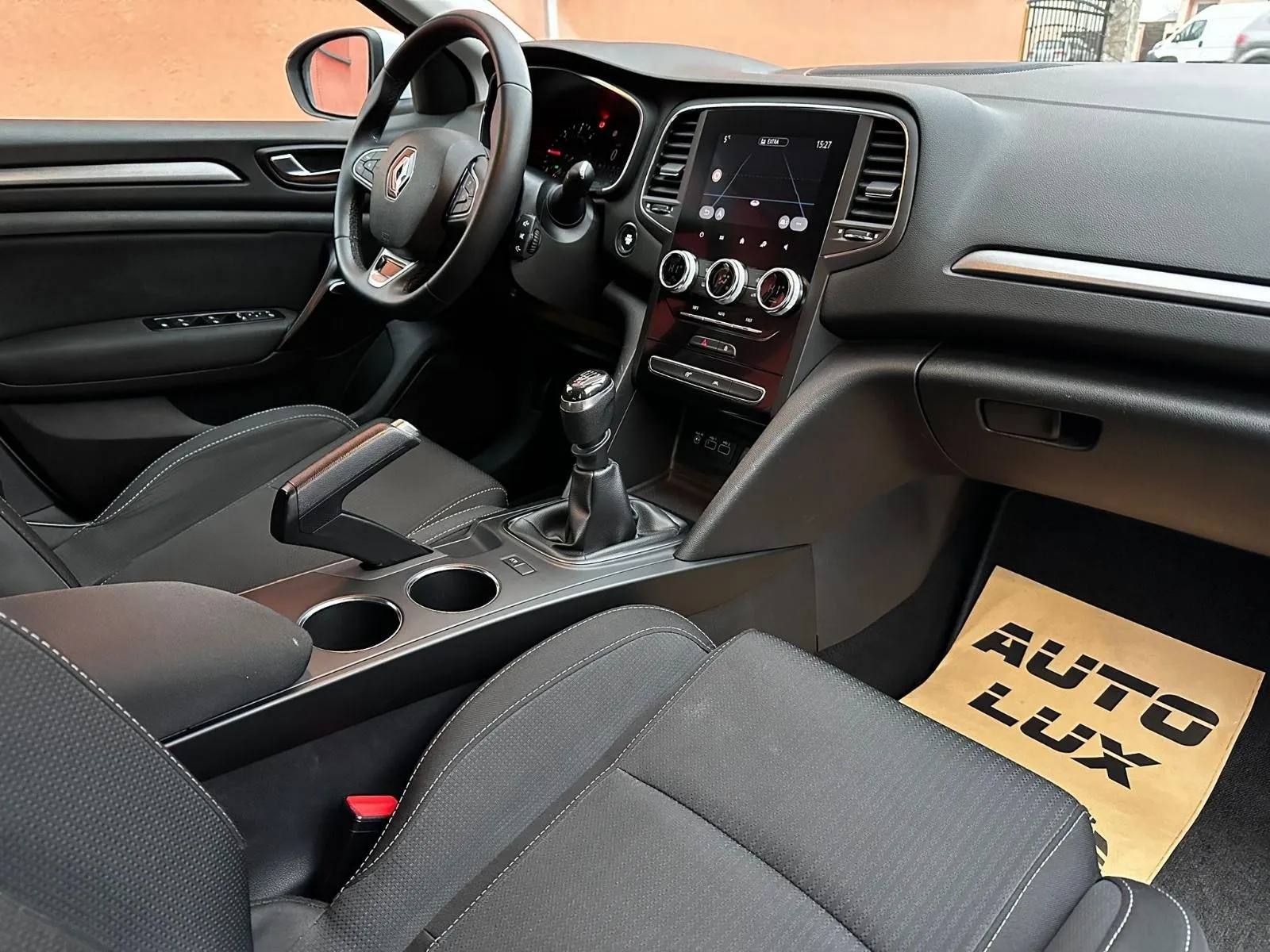 renault megane dci 115 •2022.g.•navigacija•leasingbezučešća• - slika 9