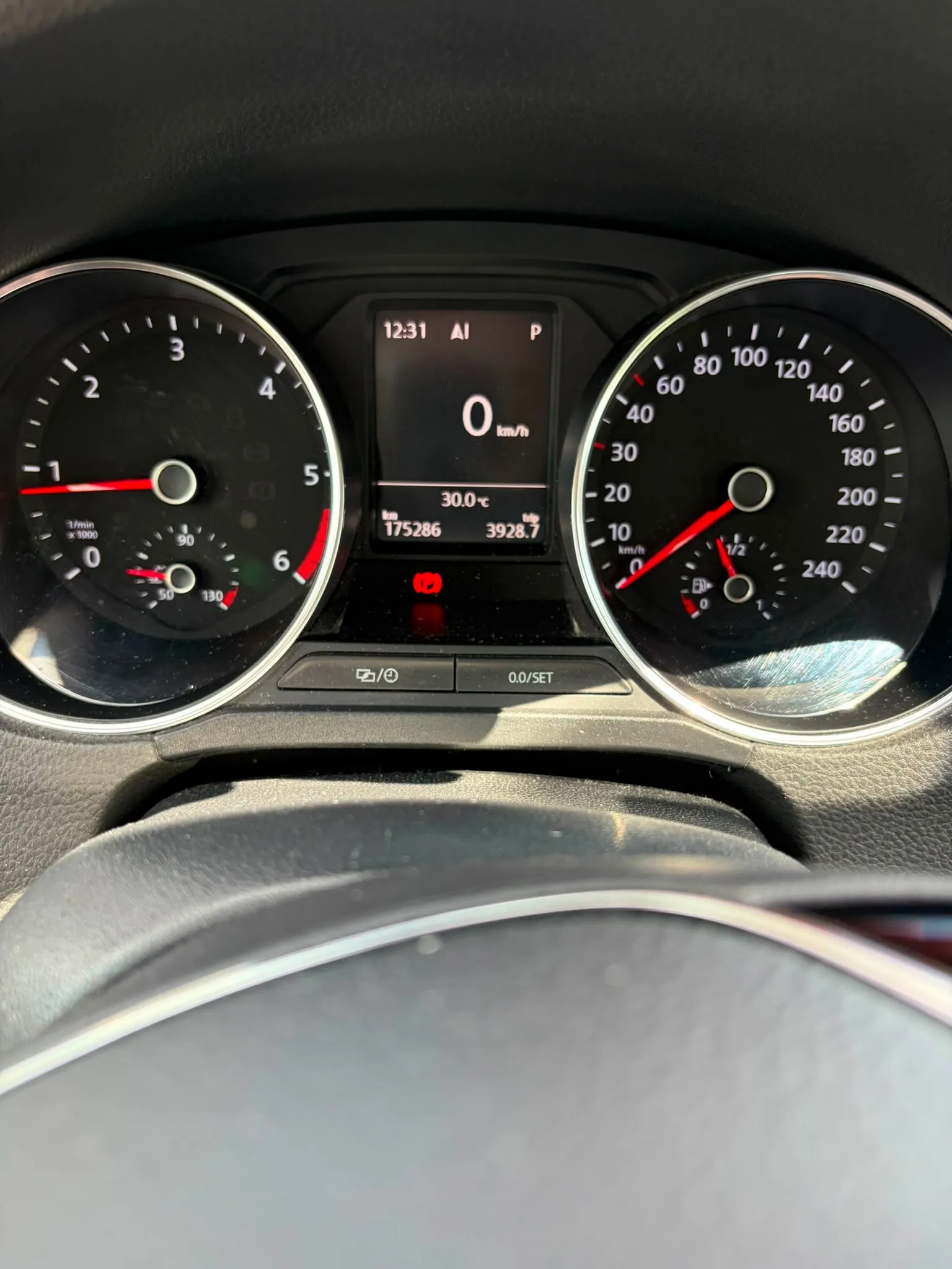 vw polo 1,4 tdi bmt dsg lounge - slika 15
