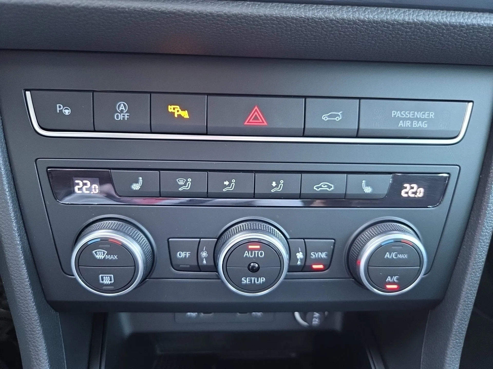 seat ateca 2.0 tdi 110kw business dsg - slika 15