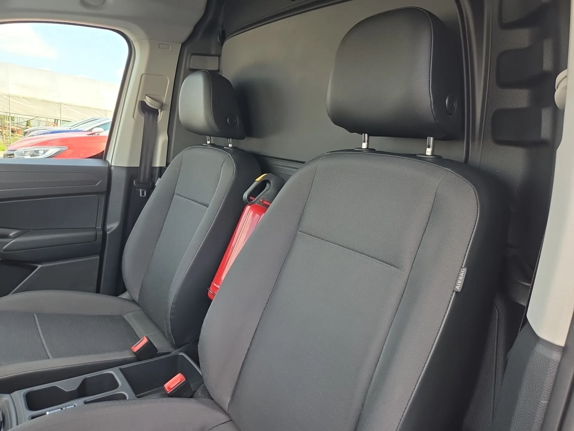 volkswagen caddy 2.0 tdi 75kw 15150+pdv - slika 13