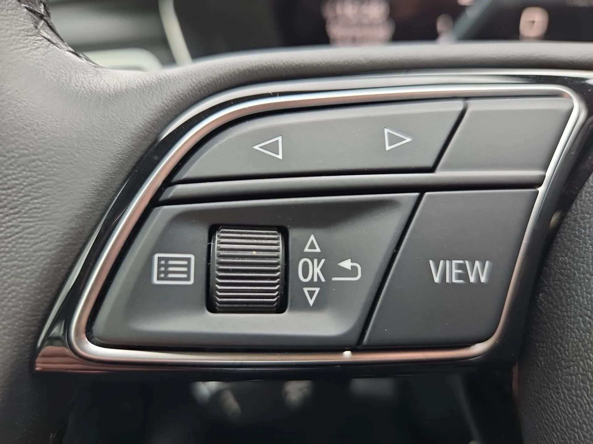 audi a4 2.0 40 tdi 150 kw s tronic advanced - slika 17
