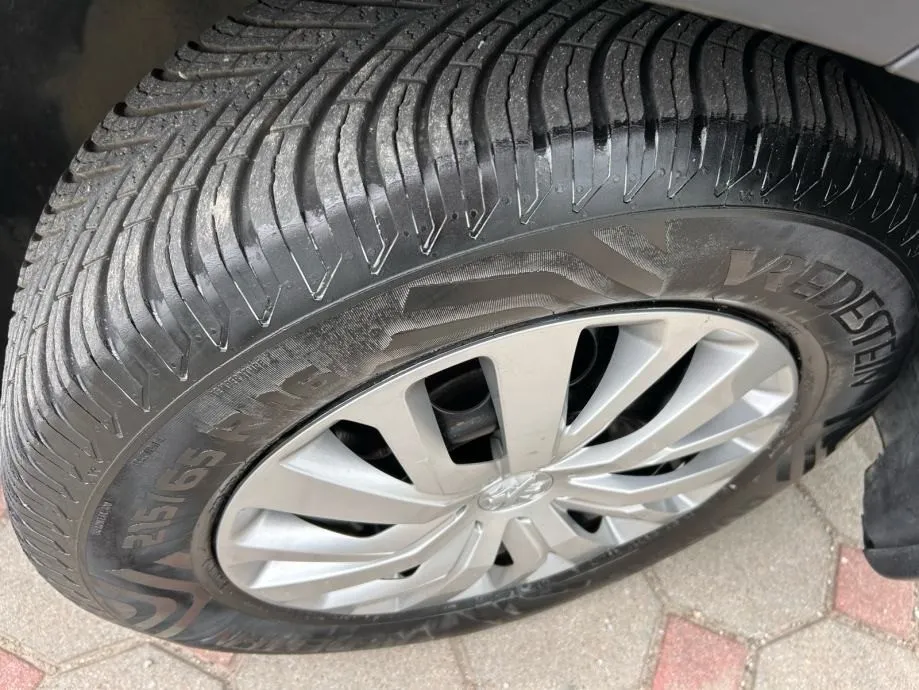 peugeot rifter 1,5 bluehdi 2020.,7-sjedala, navi, park senz, tempomat - slika 18