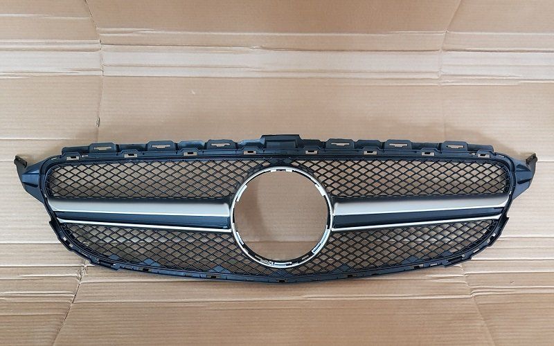 maske za mercedes benz c klasa w205 - c63 amg- diamond-gt- top izgled - slika 9