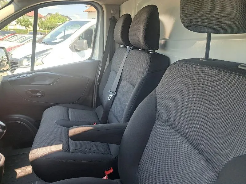 renault trafic 2.0 dci*120ks*klima*park.kamera* - slika 12