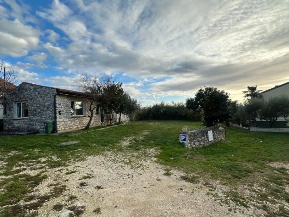poreč okolica - kučica sa gospodarskom zgradom na prodaji (prodaja) - slika 12