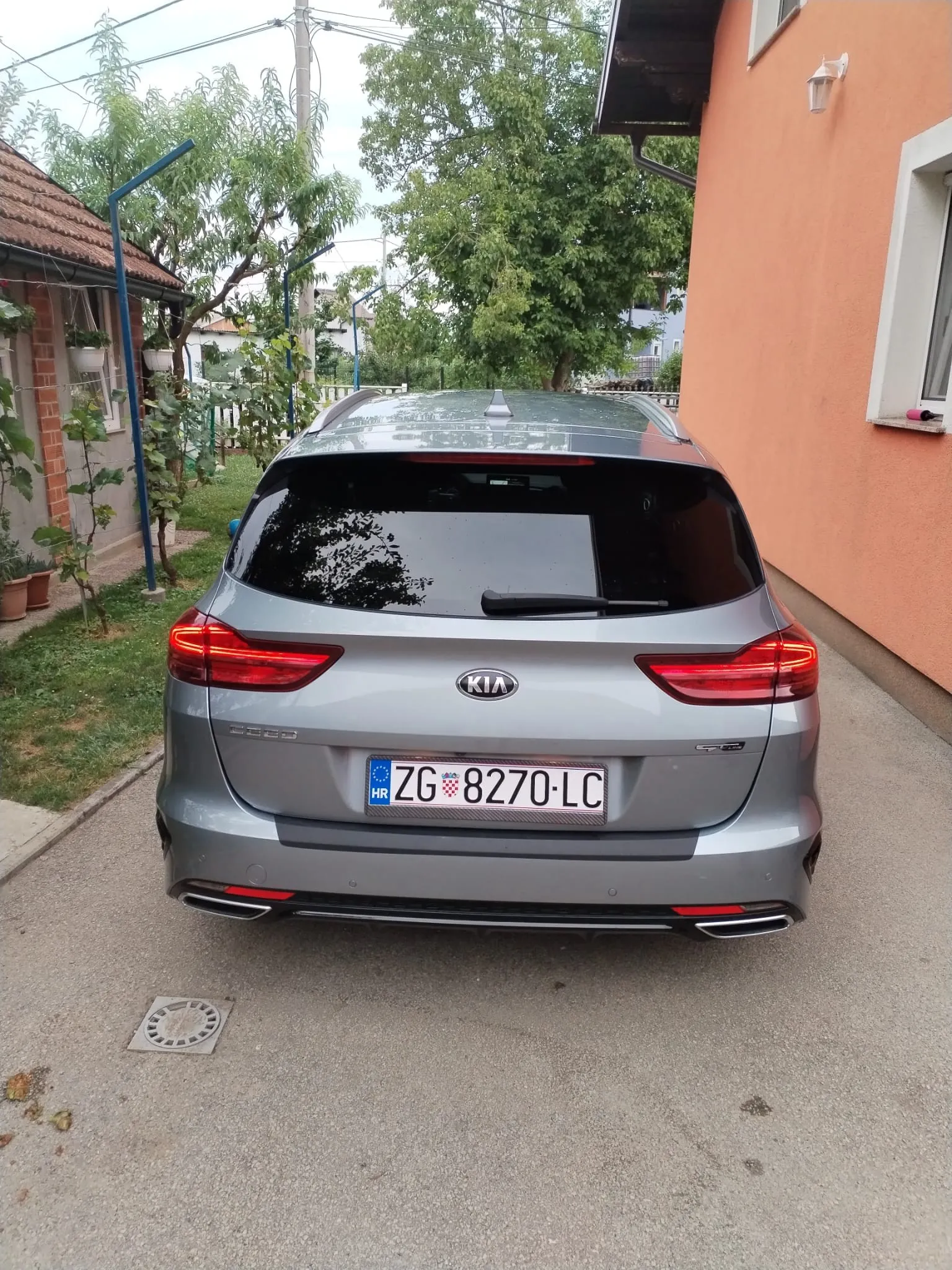 kia ceed 1.6d gt line full oprema. rijdak primjerak sa ovom opremom. - slika 3