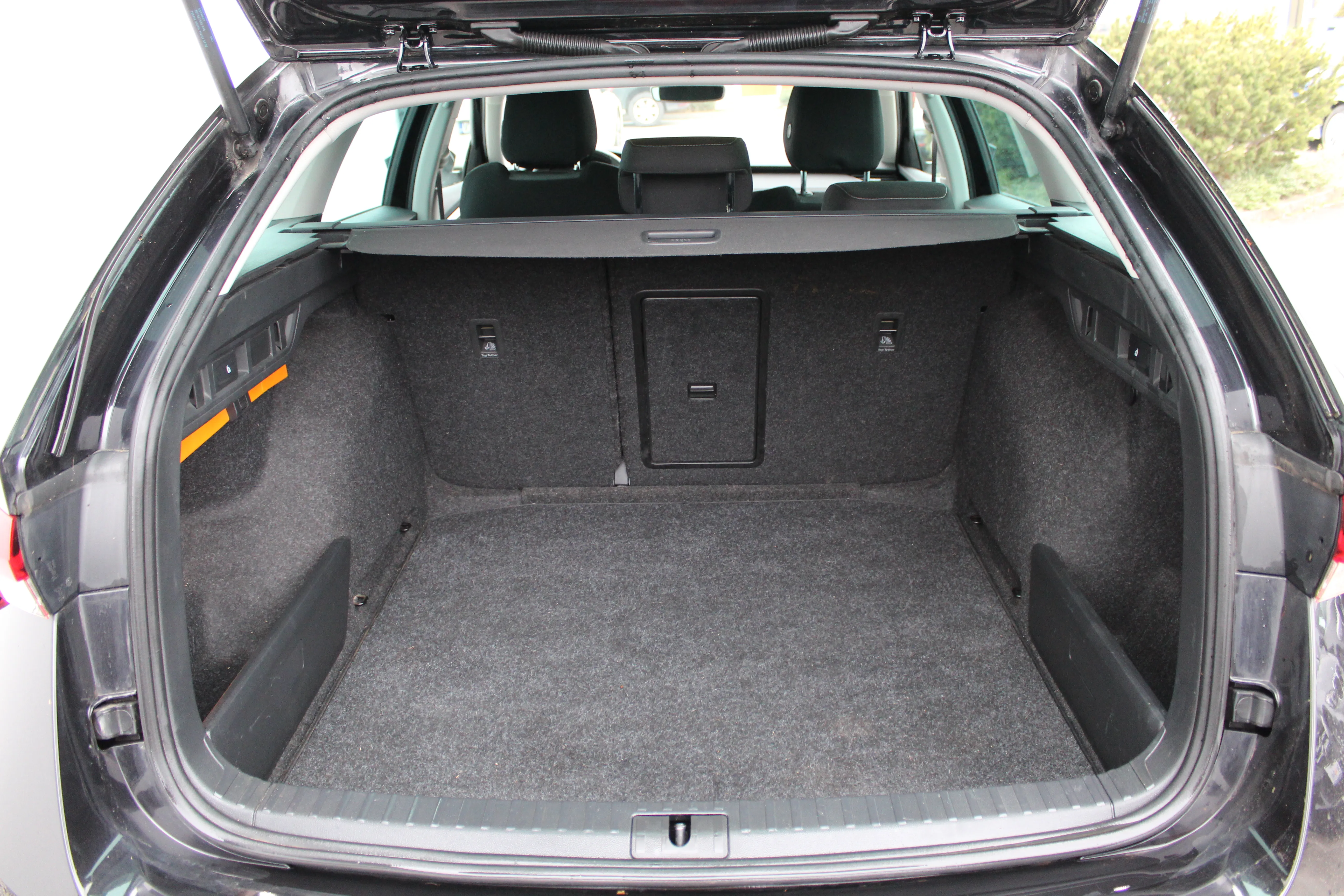 13077 škoda octavia combi ambition 2.0 tdi - slika 16