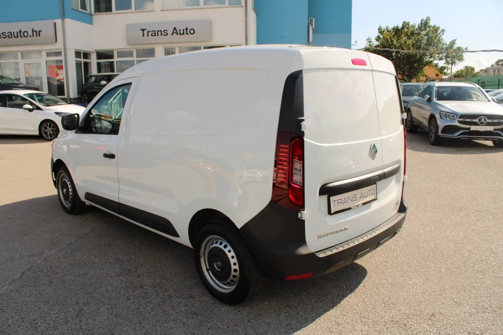 renault kangoo express 1.5 dci, 2023 god. - slika 7