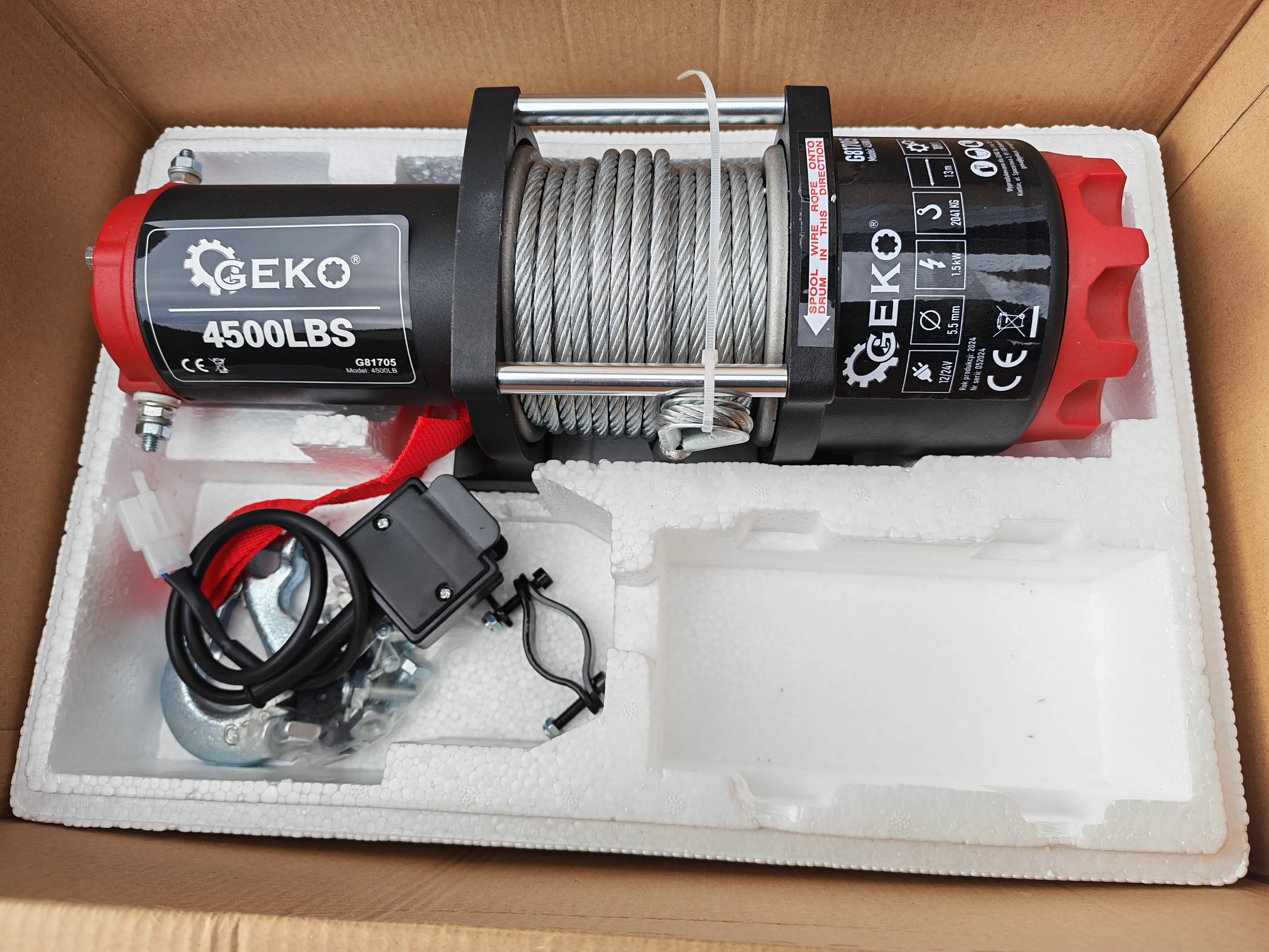 električno vitlo 12v 4500lb(2041kg) novo račun garancija !! - slika 15