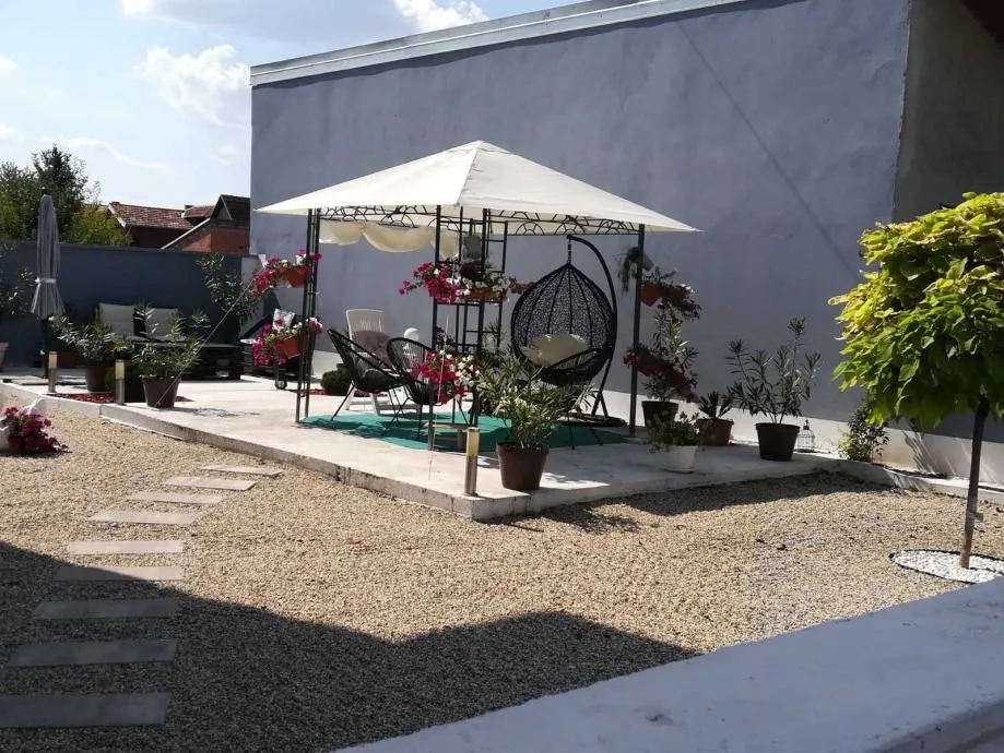 poslovno stambena zgrada, katnica, bilje, 330.00 m2 - slika 17