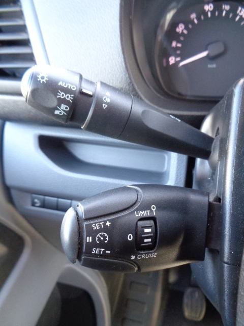 citroen jumpy furgon 2,0 b-hdi l3; klima; tempoamt; pdc; bluetooth - slika 5