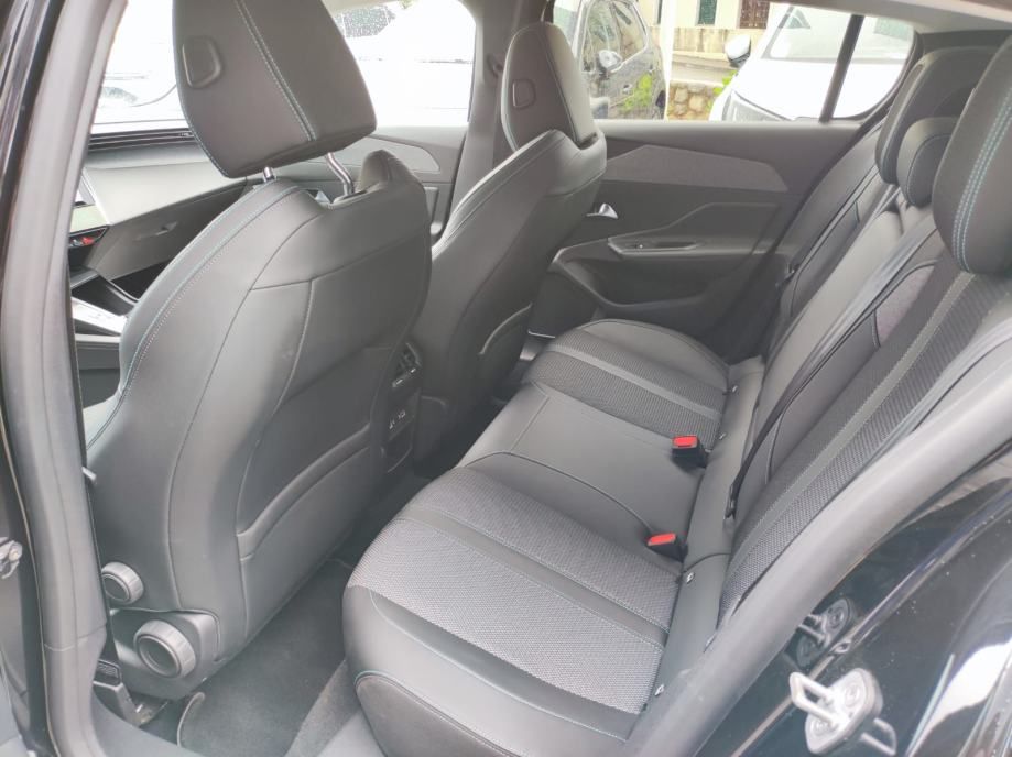 peugeot 308 allure hybrid - plug in - full oprema - reg 1 god ! - slika 12