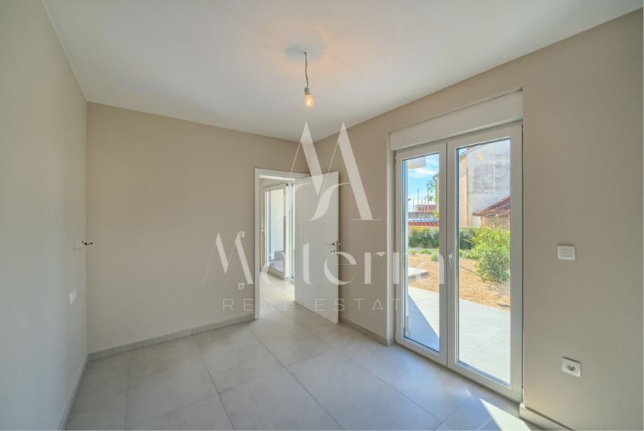 novogradnja, stan 70m2, 100m od mora (prodaja) - slika 3