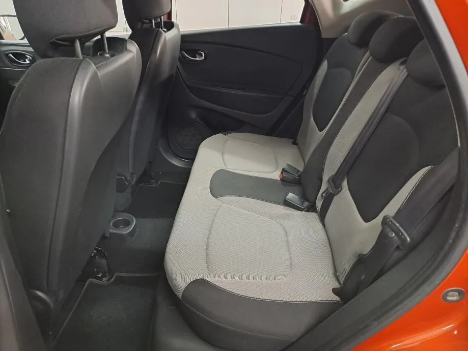 renault captur 1.5 dci *reg. do 05.10.2026.* navi,led,alu,keyless go. - slika 16