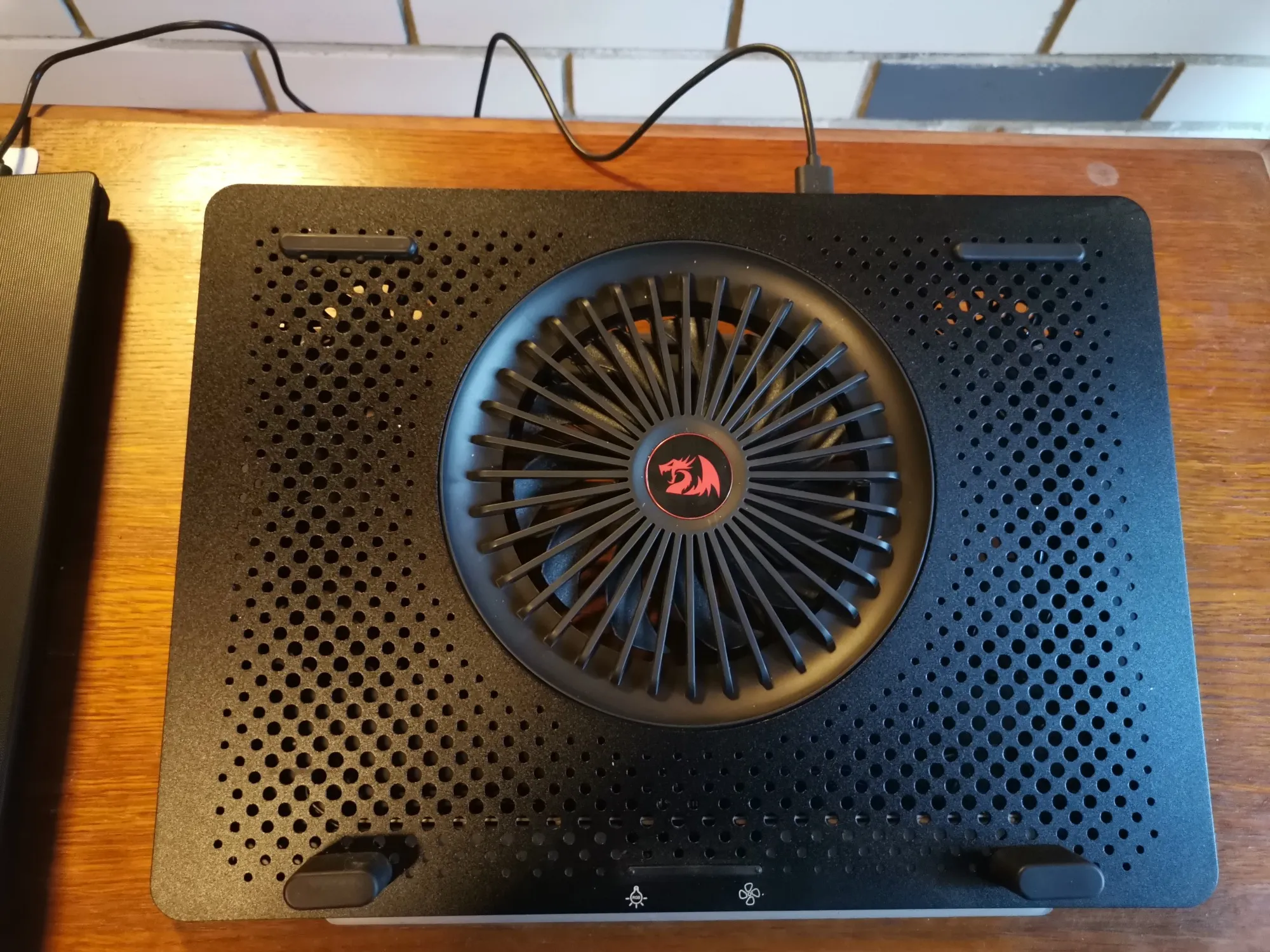 lenovo v15 g4, ryzen 5-7520u/16gb/512gb ssd/amd radeon/15.6" - slika 5
