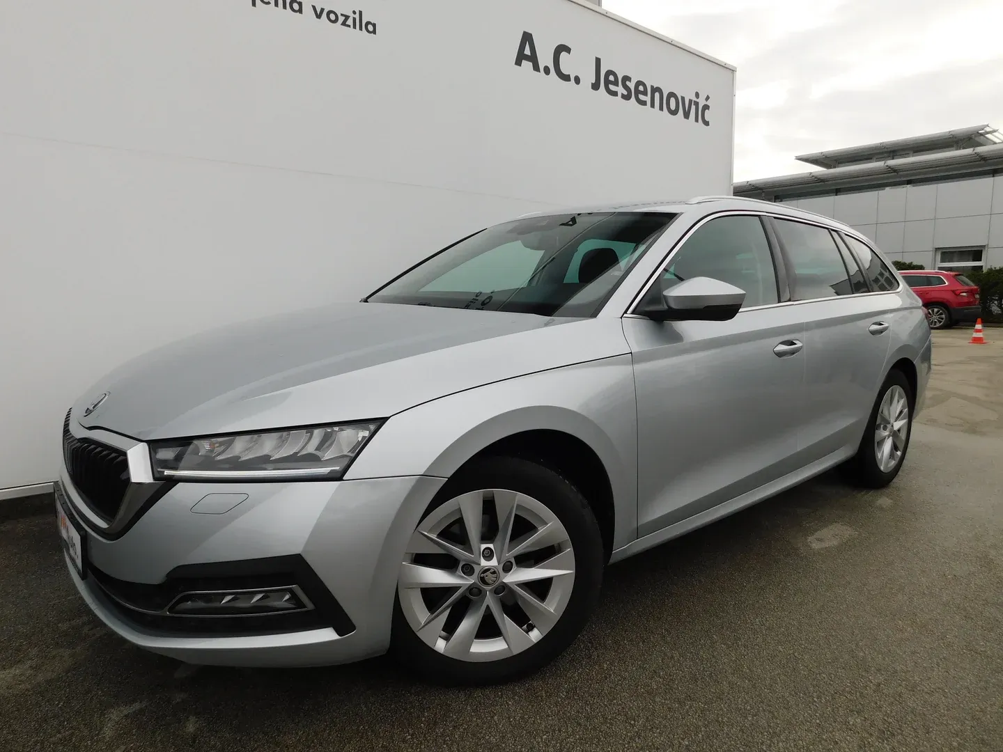 12906 škoda octavia combi ambition 2.0 tdi - slika 7