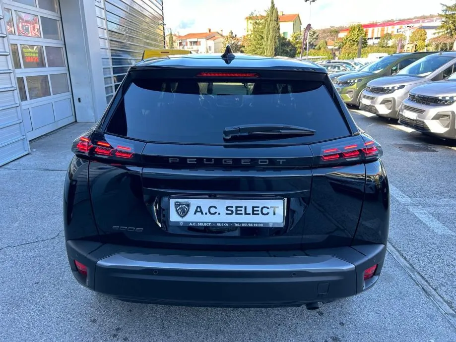 peugeot 2008 business puretech 100 - slika 5