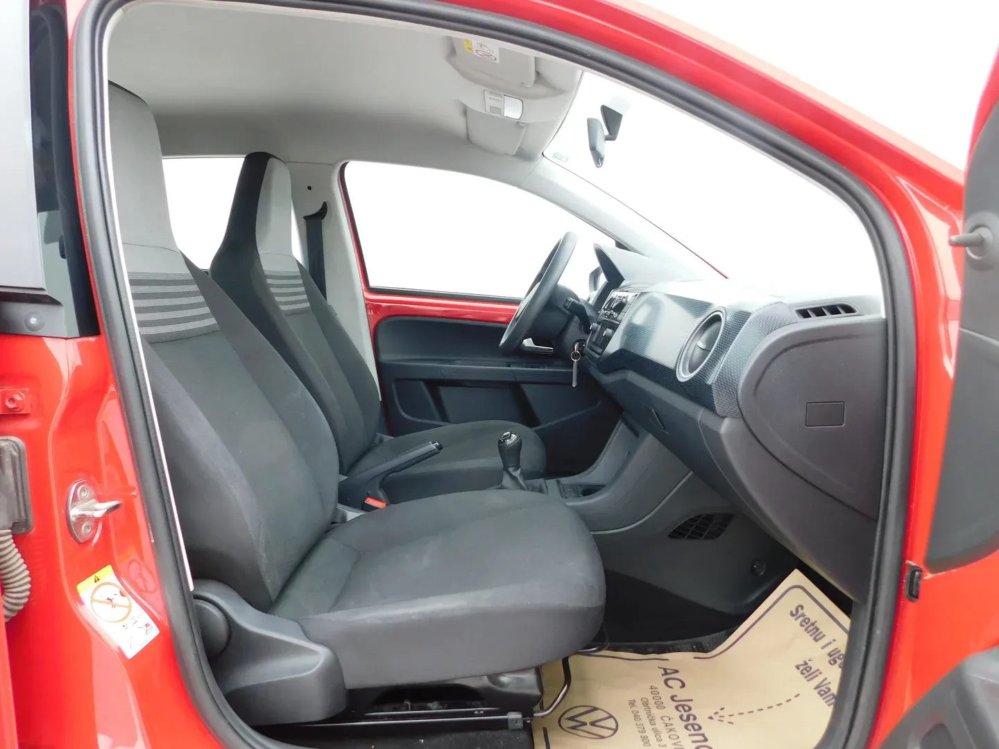 06437 volkswagen up! move up! 1.0 - slika 10