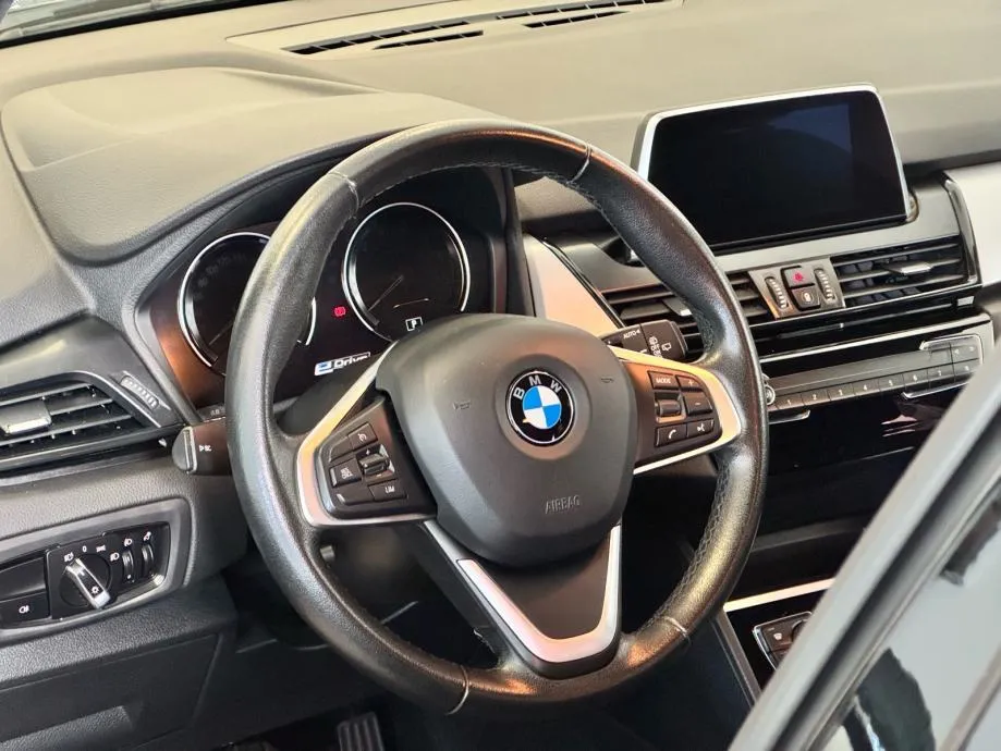 bmw serija 2 active tourer 225xe - slika 8