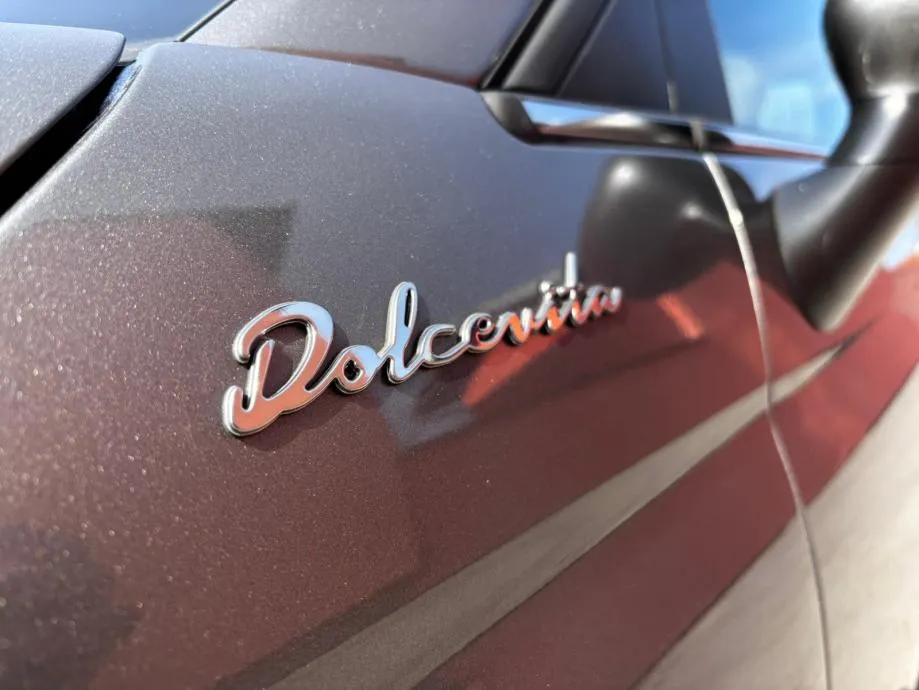 fiat 500 1.0 hybrid •2022.g.•dolcevita•panorama•leasingbezučešća• - slika 7