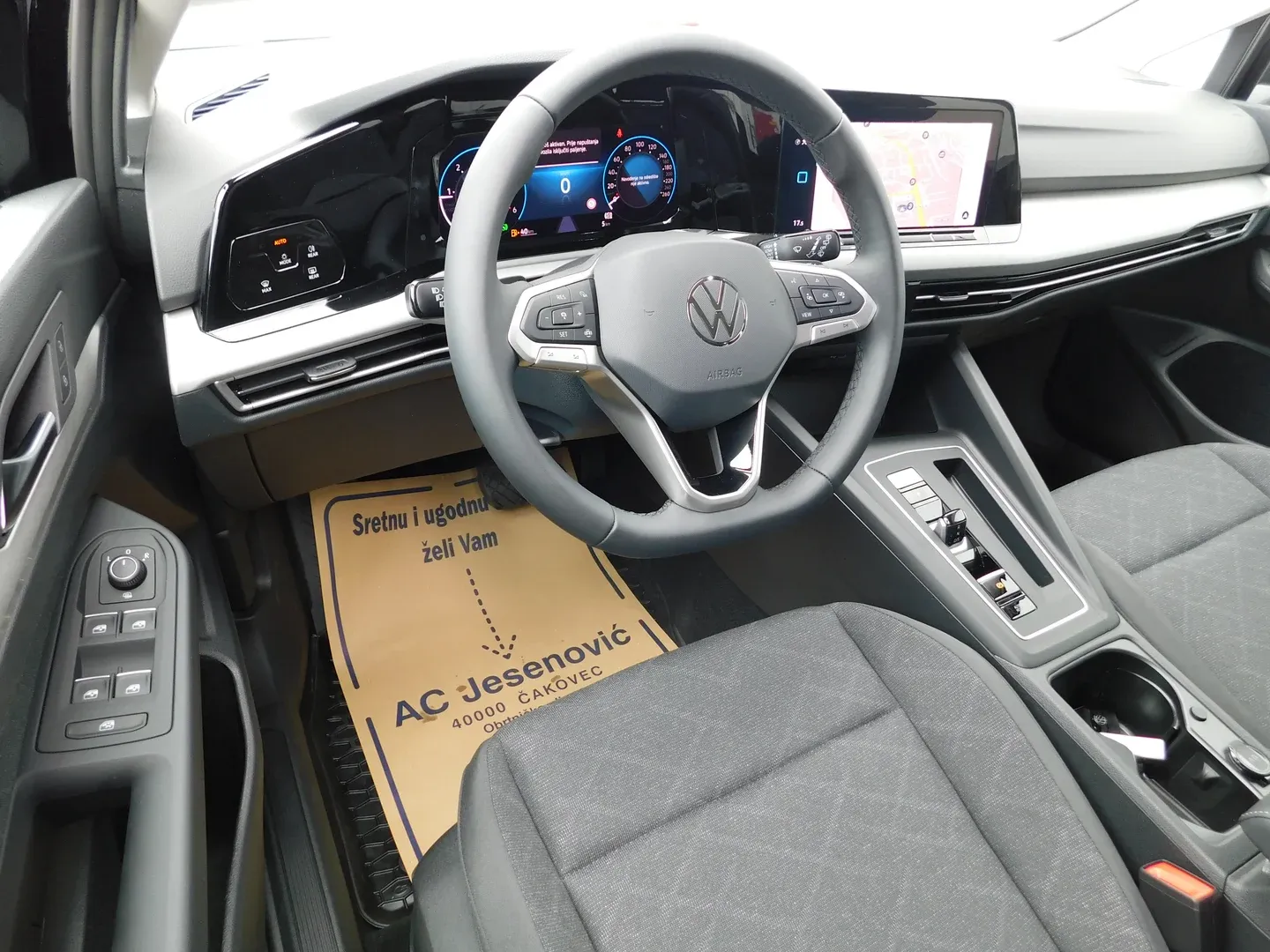 11852 volkswagen golf 2.0 tdi dsg life - slika 9