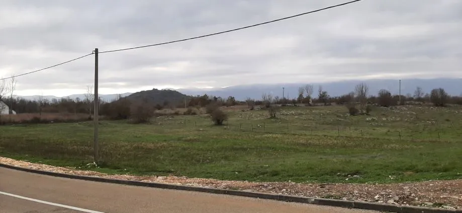 građevinsko zemljište, lovinac, 4460 m2, moguća kupnja manjih parcela - slika 7